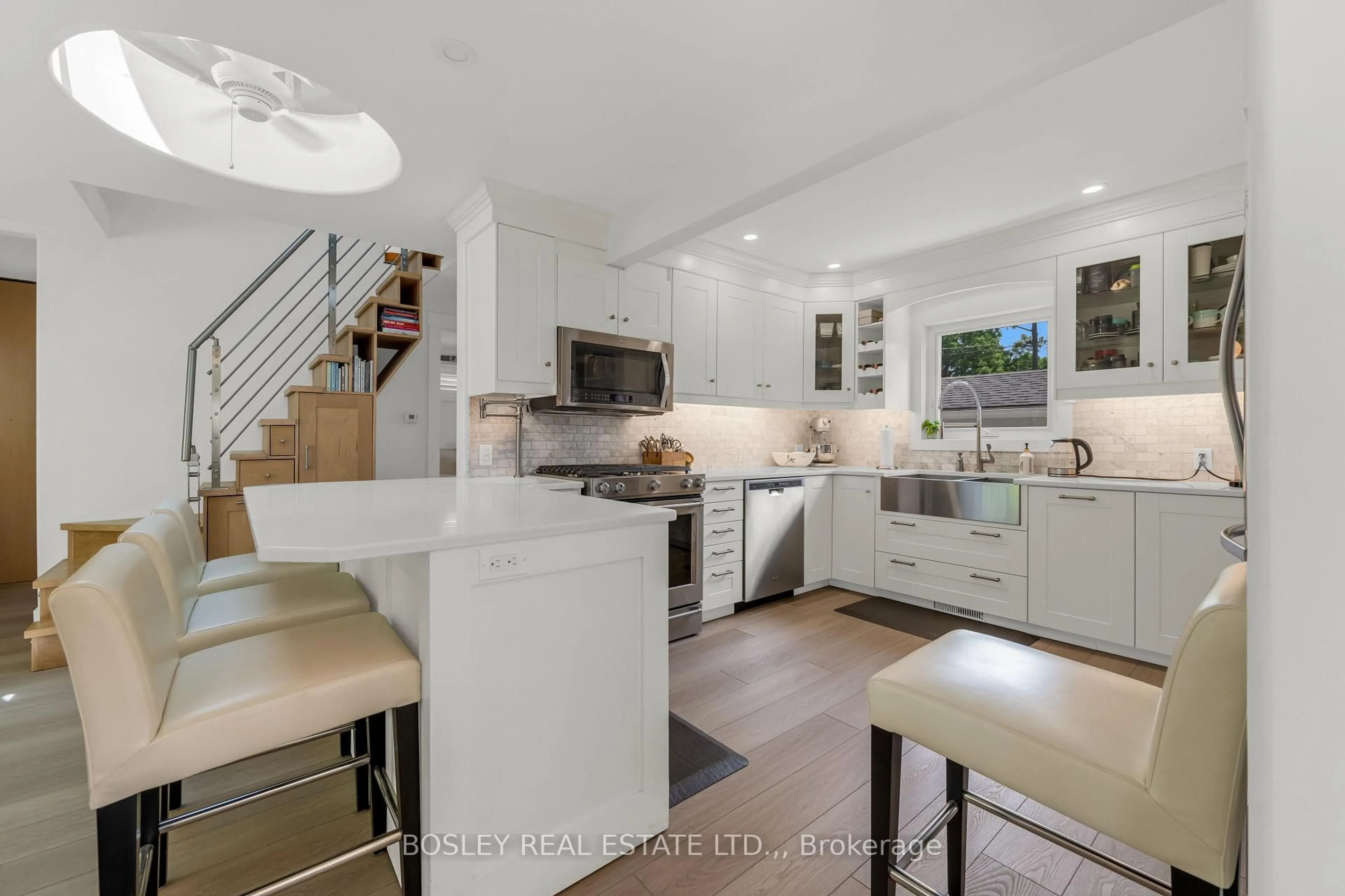 Open concept kitchen, ceramic/tile floor for 65 Bogart St, St. Catharines Ontario L2M 1G6