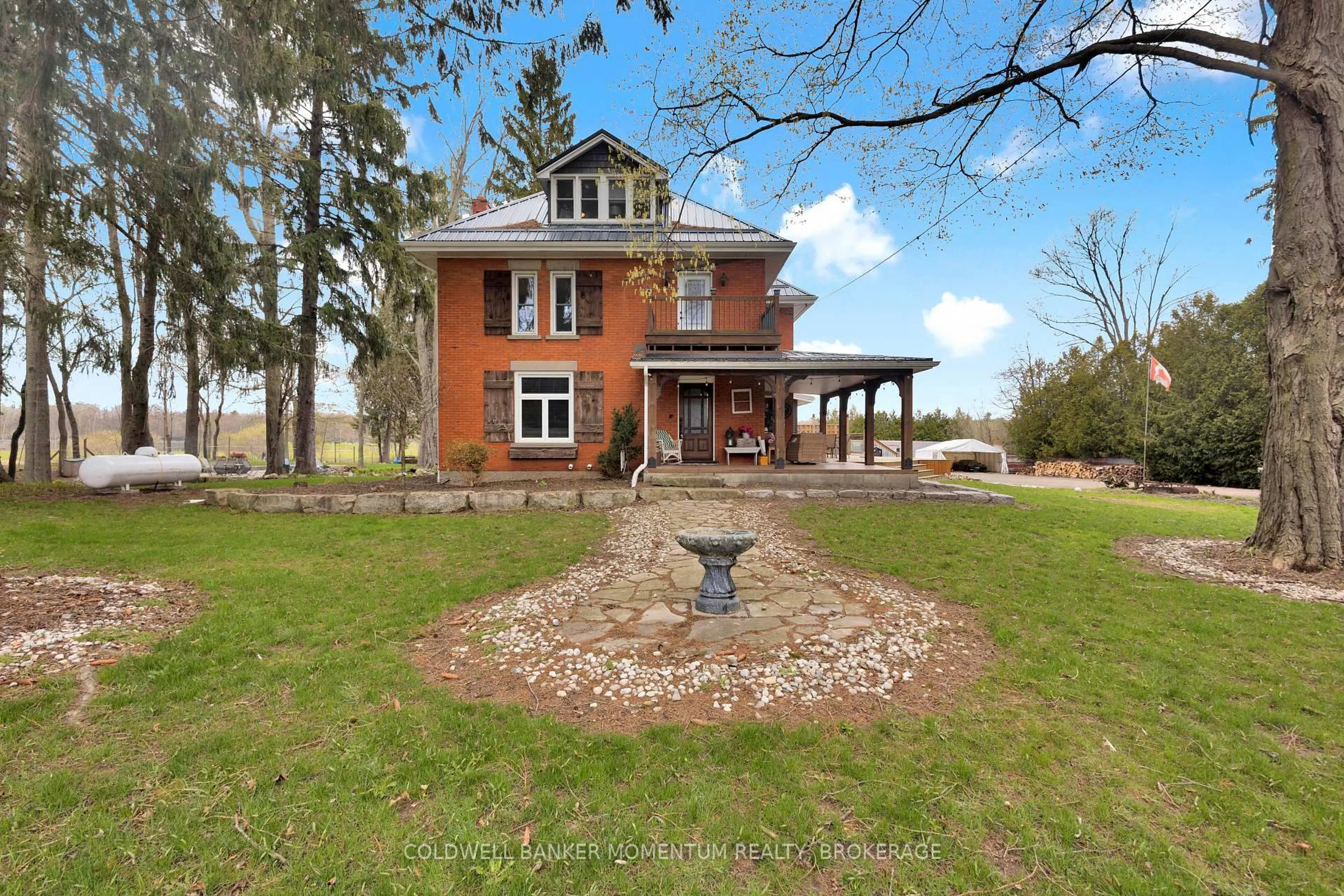 Home with brick exterior material, building for 721 CHARLOTTVILLE RD 8 Rd, Norfolk Ontario N3Y 4K5