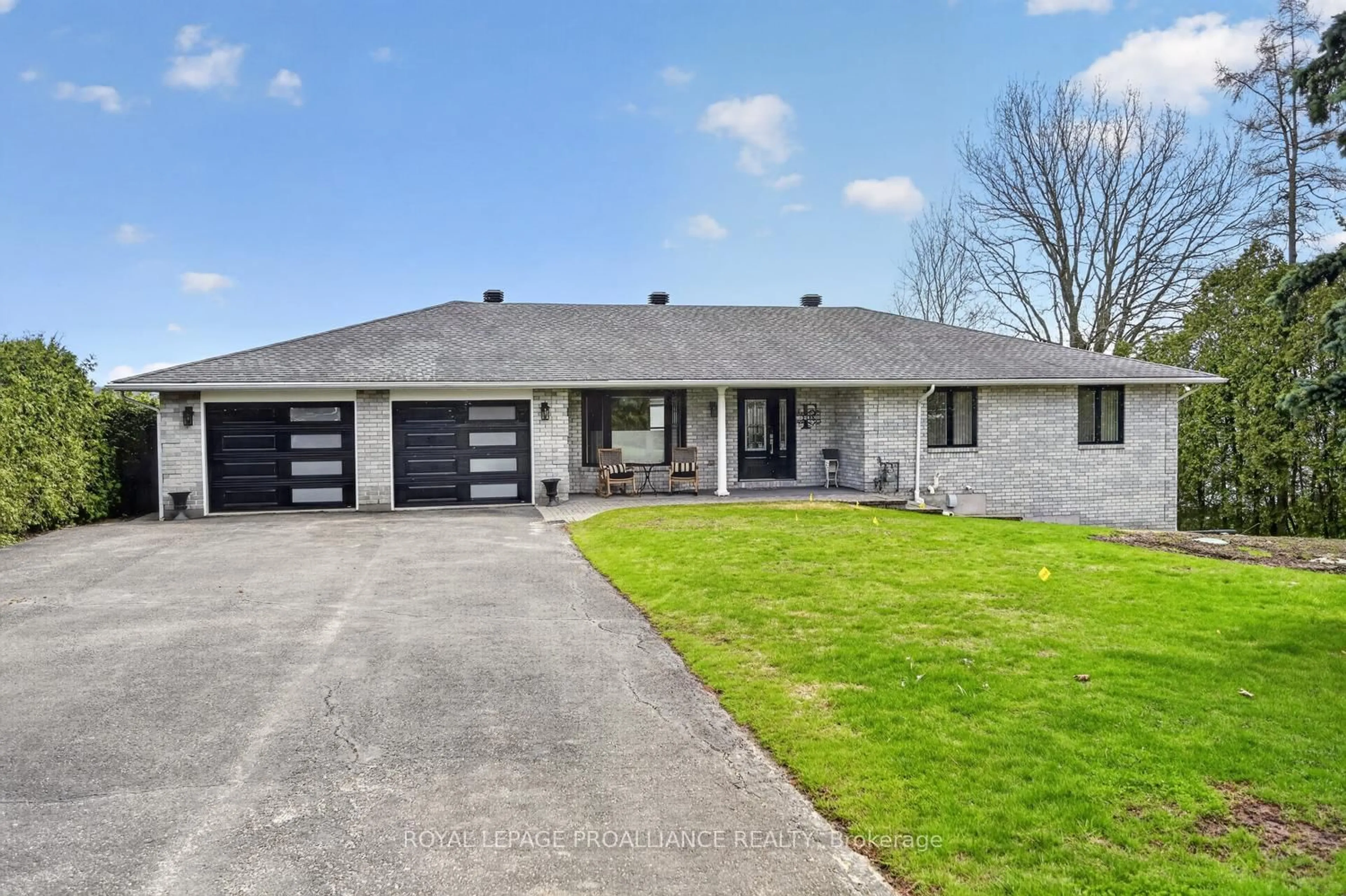 A pic from outside/outdoor area/front of a property/back of a property/a pic from drone, street for 1289 County Road 2 Rd, Augusta Ontario K0E 1P0