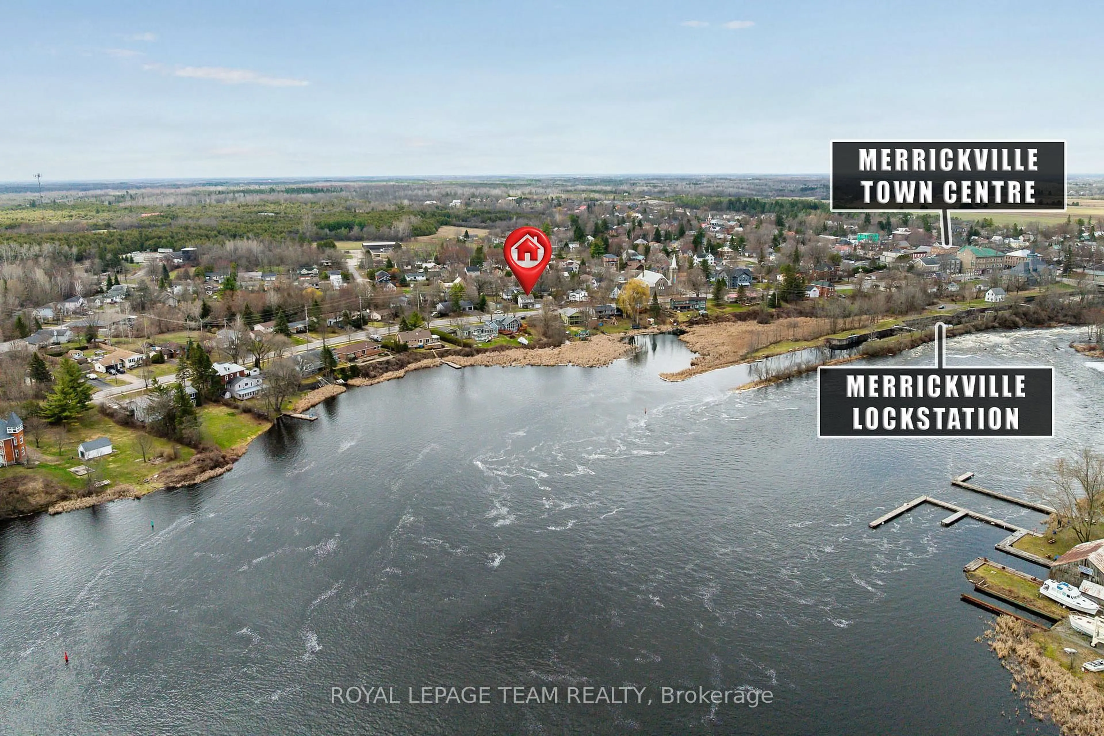 A pic from outside/outdoor area/front of a property/back of a property/a pic from drone, water/lake/river/ocean view for 318 Main St, Merrickville-Wolford Ontario K0G 1N0
