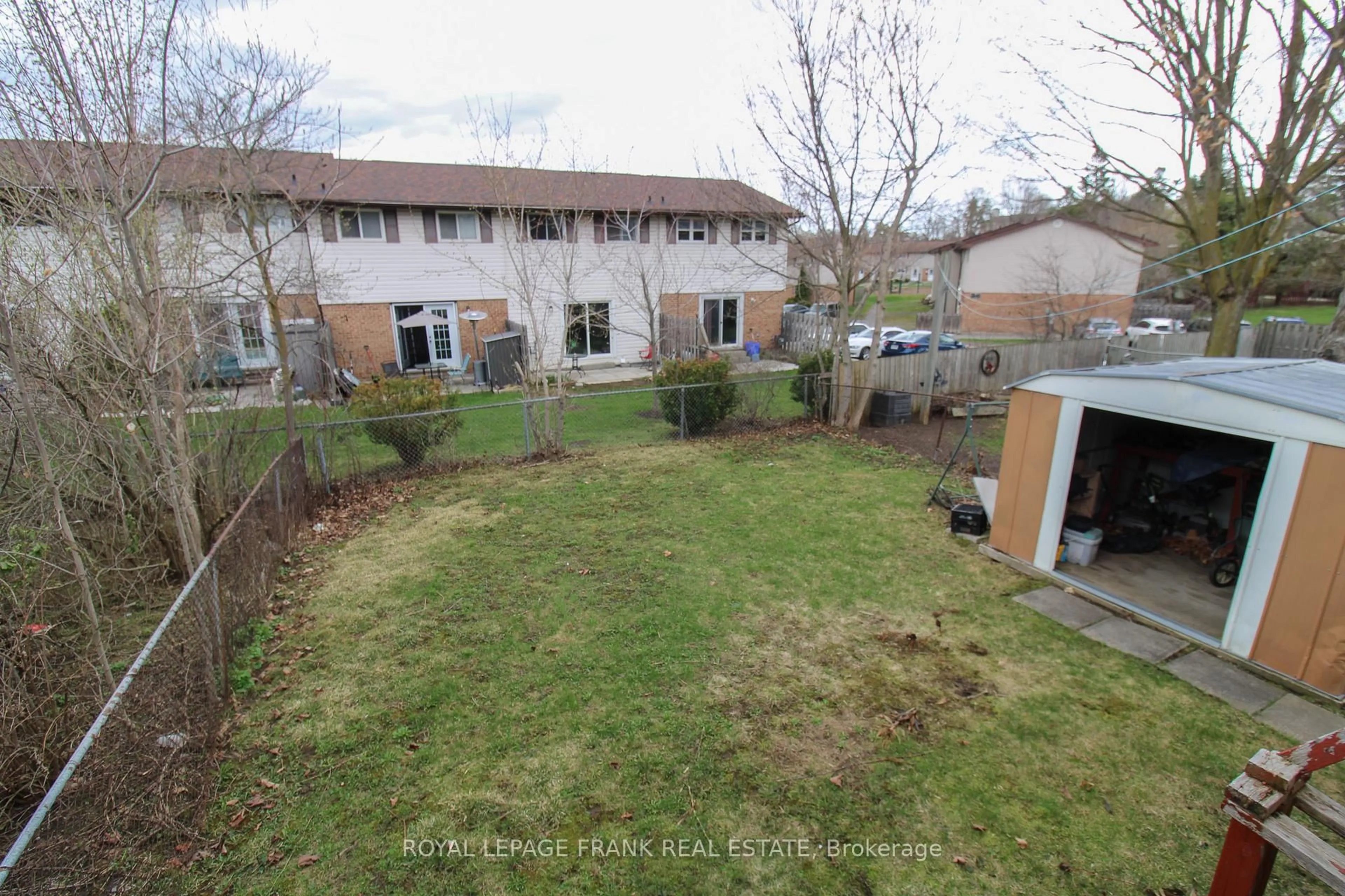 A pic from outside/outdoor area/front of a property/back of a property/a pic from drone, street for 1006 Sydenham Rd, Peterborough Ontario K9J 1K7