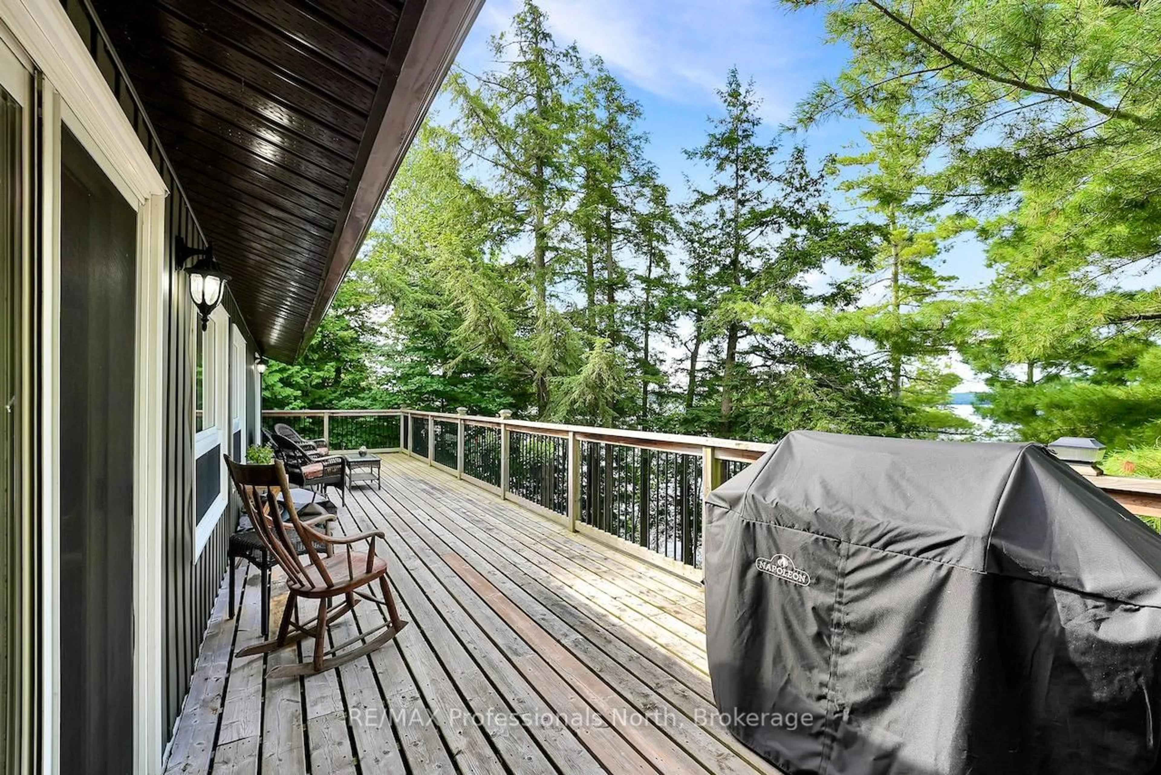 Patio, water/lake/river/ocean view for 5543 Kennisis Lake Rd, Dysart et al Ontario K0M 1S0