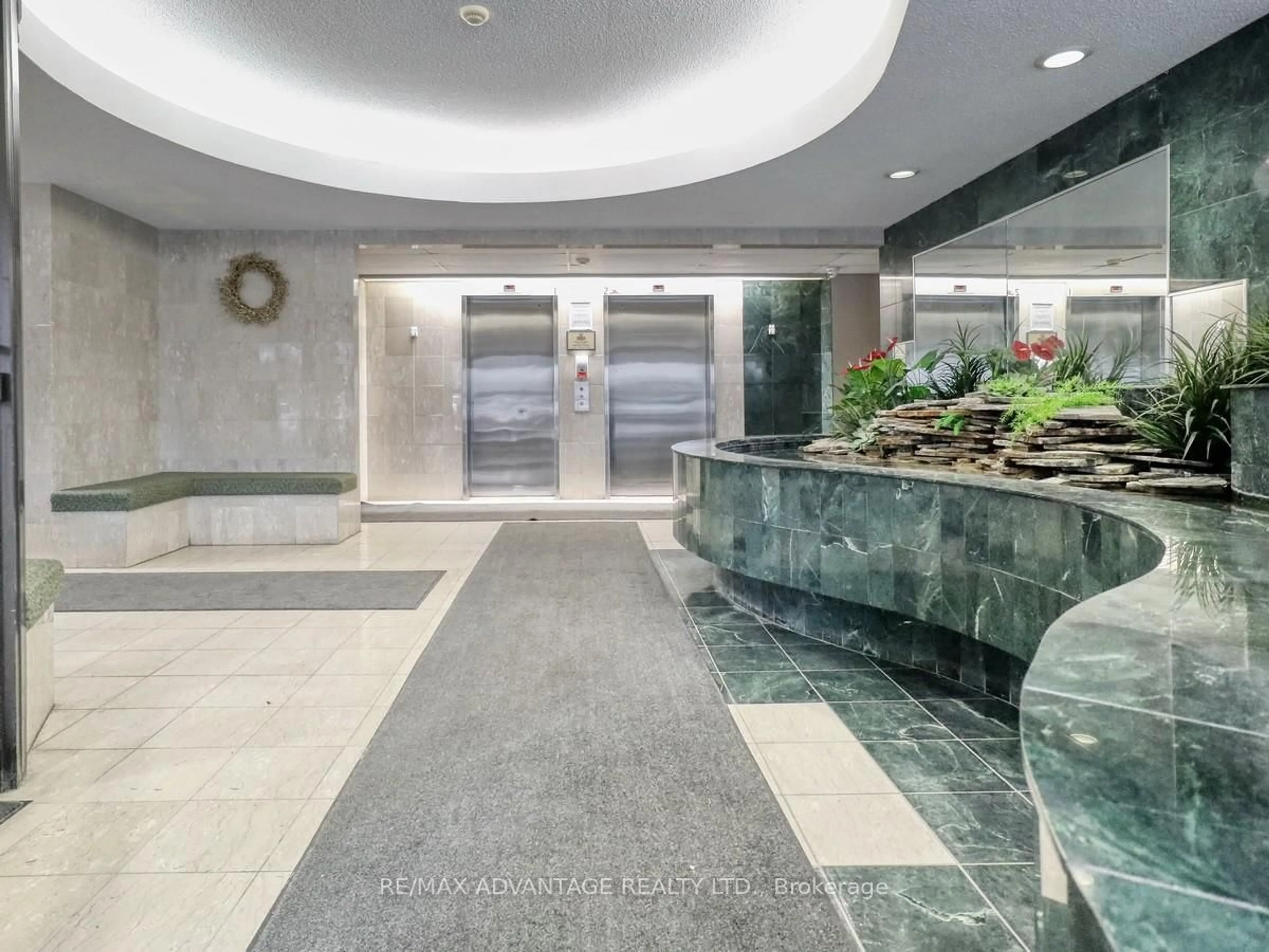 Lobby for 744 Wonderland Rd #205, London South Ontario N6K 4K3