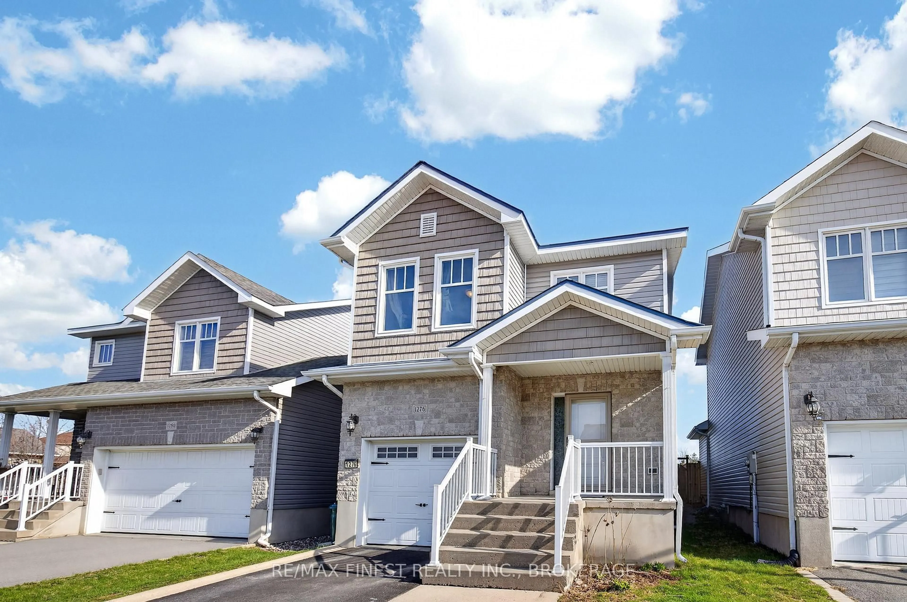 Home with vinyl exterior material, street for 1276 Atkinson St, Kingston Ontario K7P 0H9