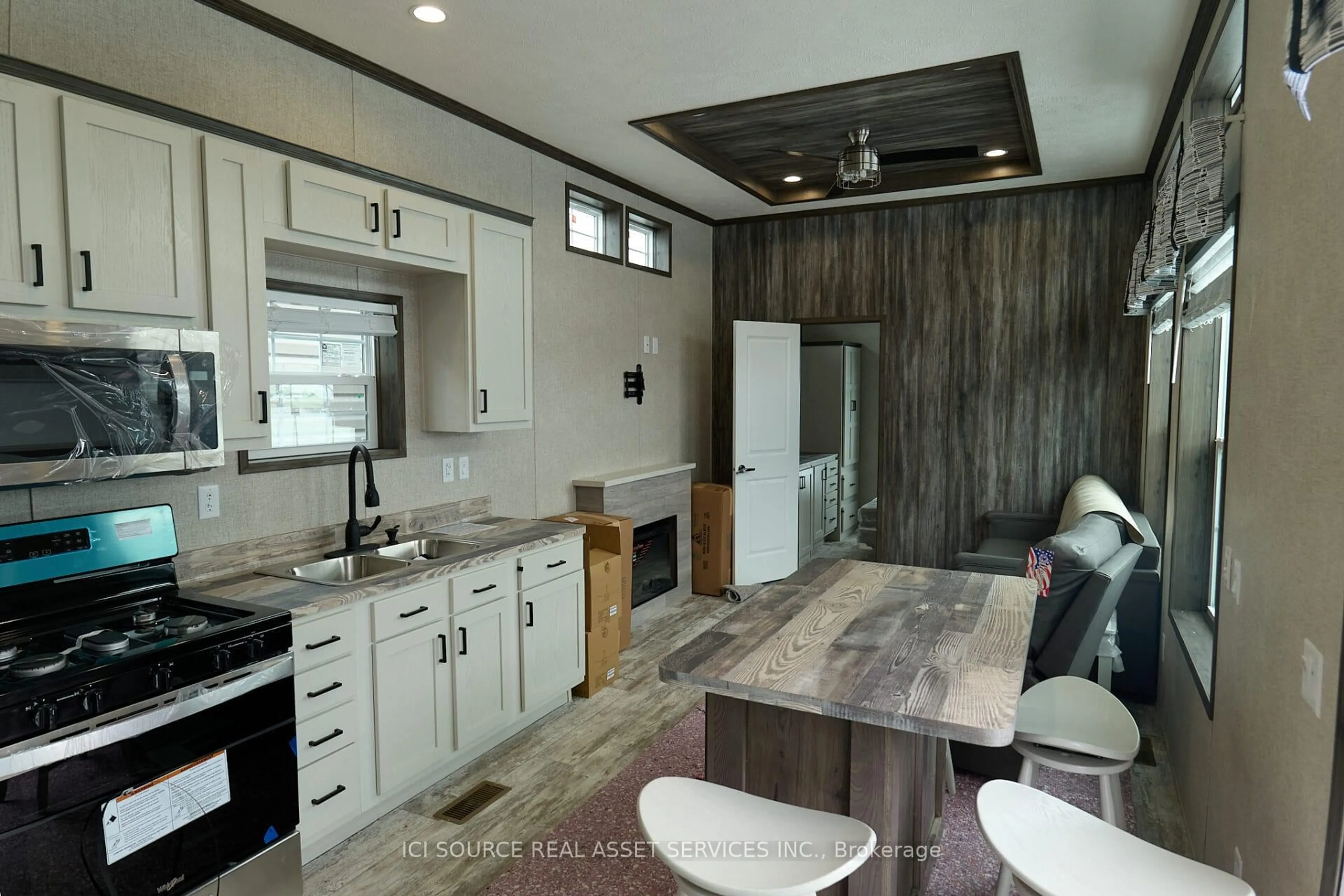 Open concept kitchen, unknown for 5007 Highway 21 #PINE, Saugeen Shores Ontario N0H 2C5