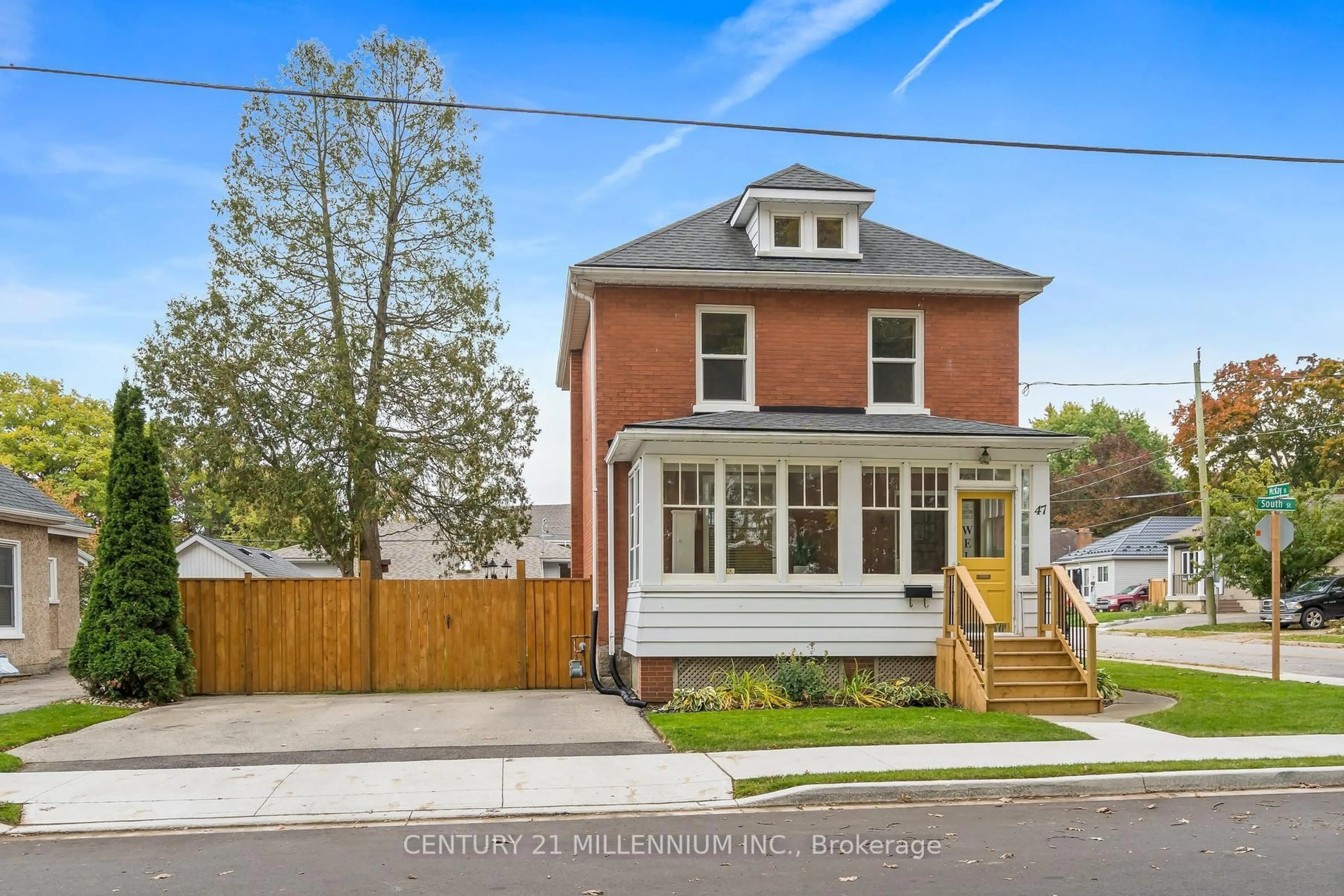 Home with brick exterior material, street for 47 South St, Cambridge Ontario N1R 2N7