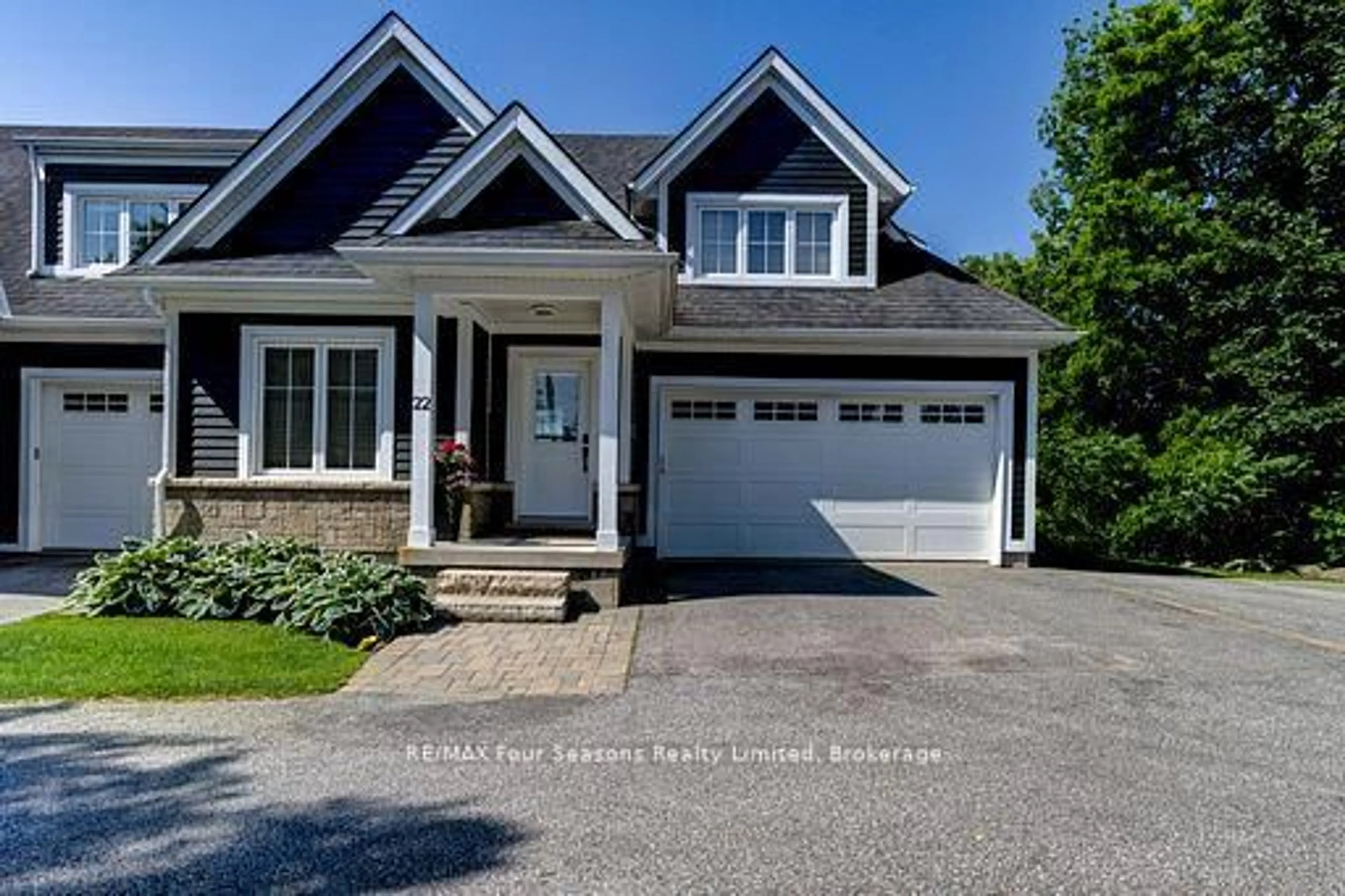 Home with vinyl exterior material, street for 59 King St #22, Blue Mountains Ontario N0H 2P0