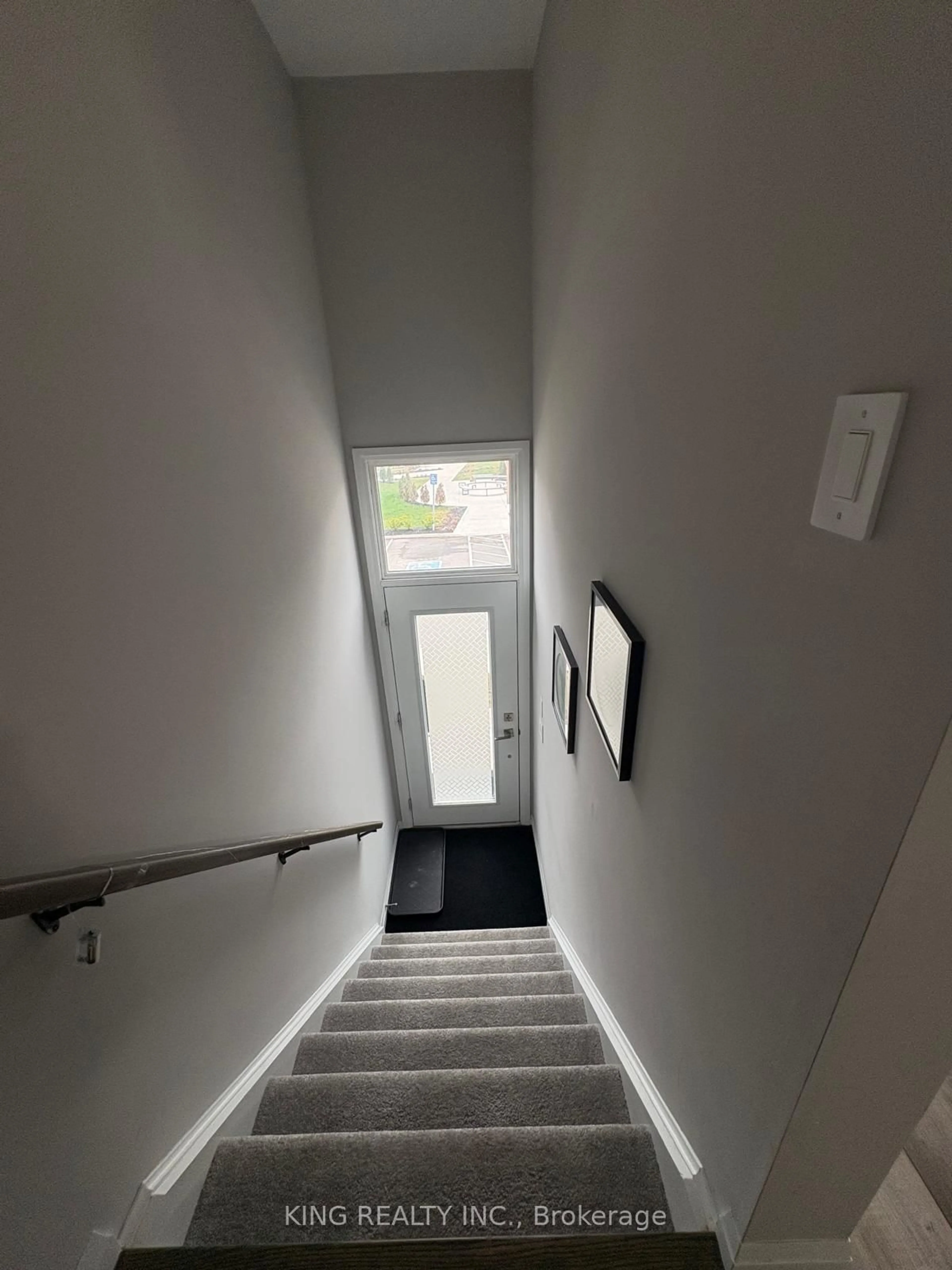 Stairs for 720 Grey St #9, Brantford Ontario N3S 0K2