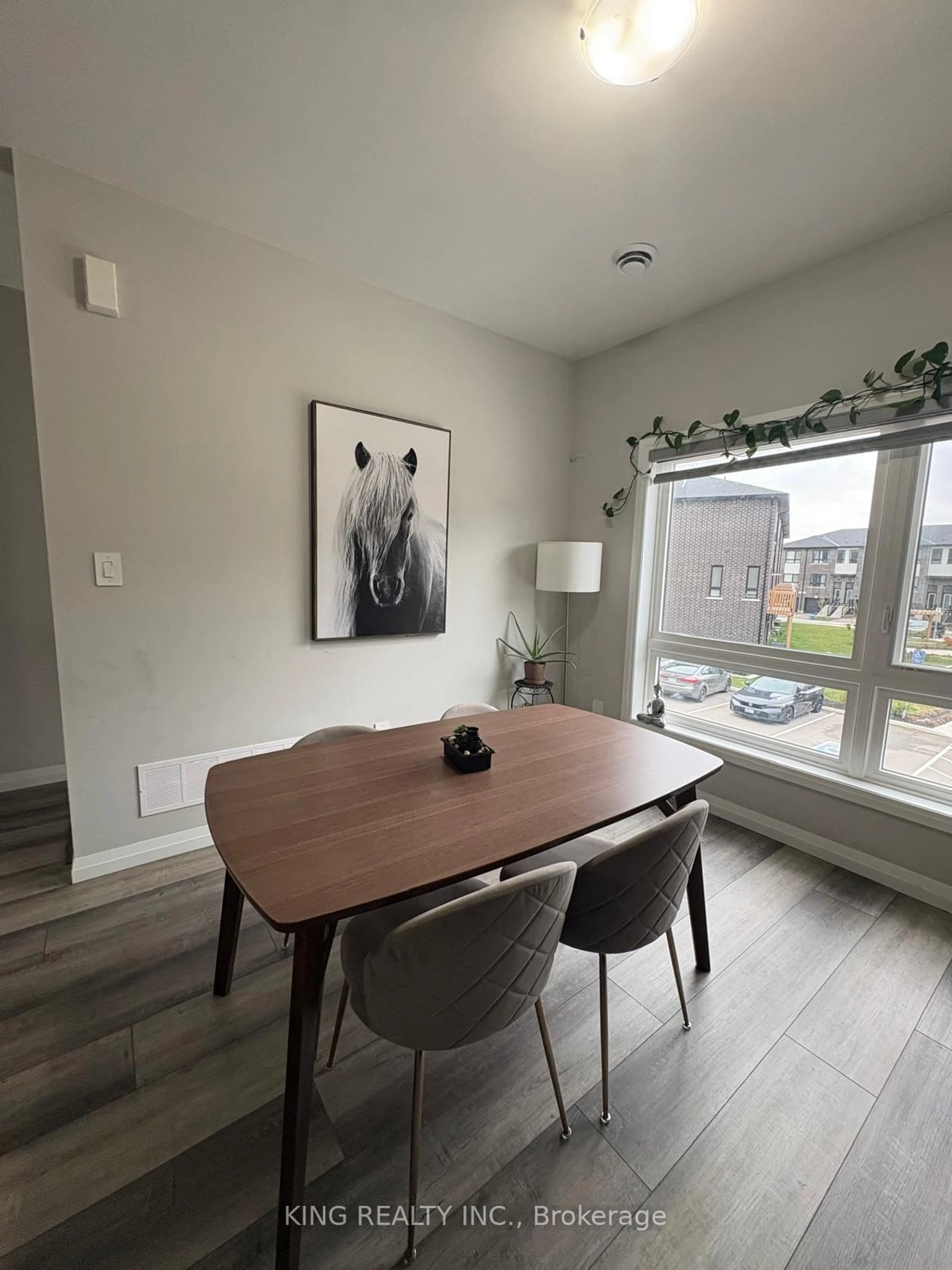 A pic of a room for 720 Grey St #9, Brantford Ontario N3S 0K2