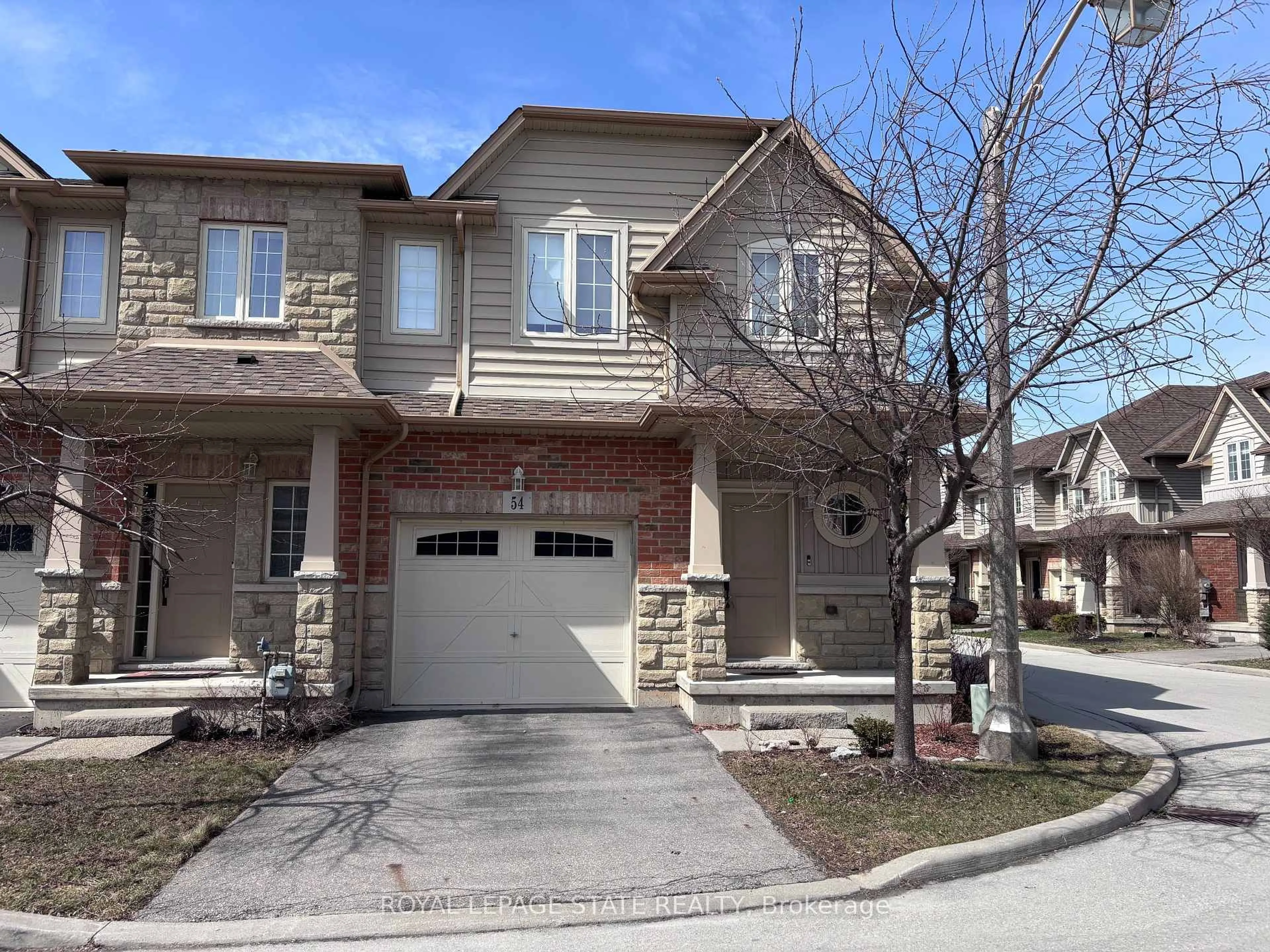 Home with brick exterior material, street for 8 Lakelawn Rd #54, Grimsby Ontario L3M 0G1