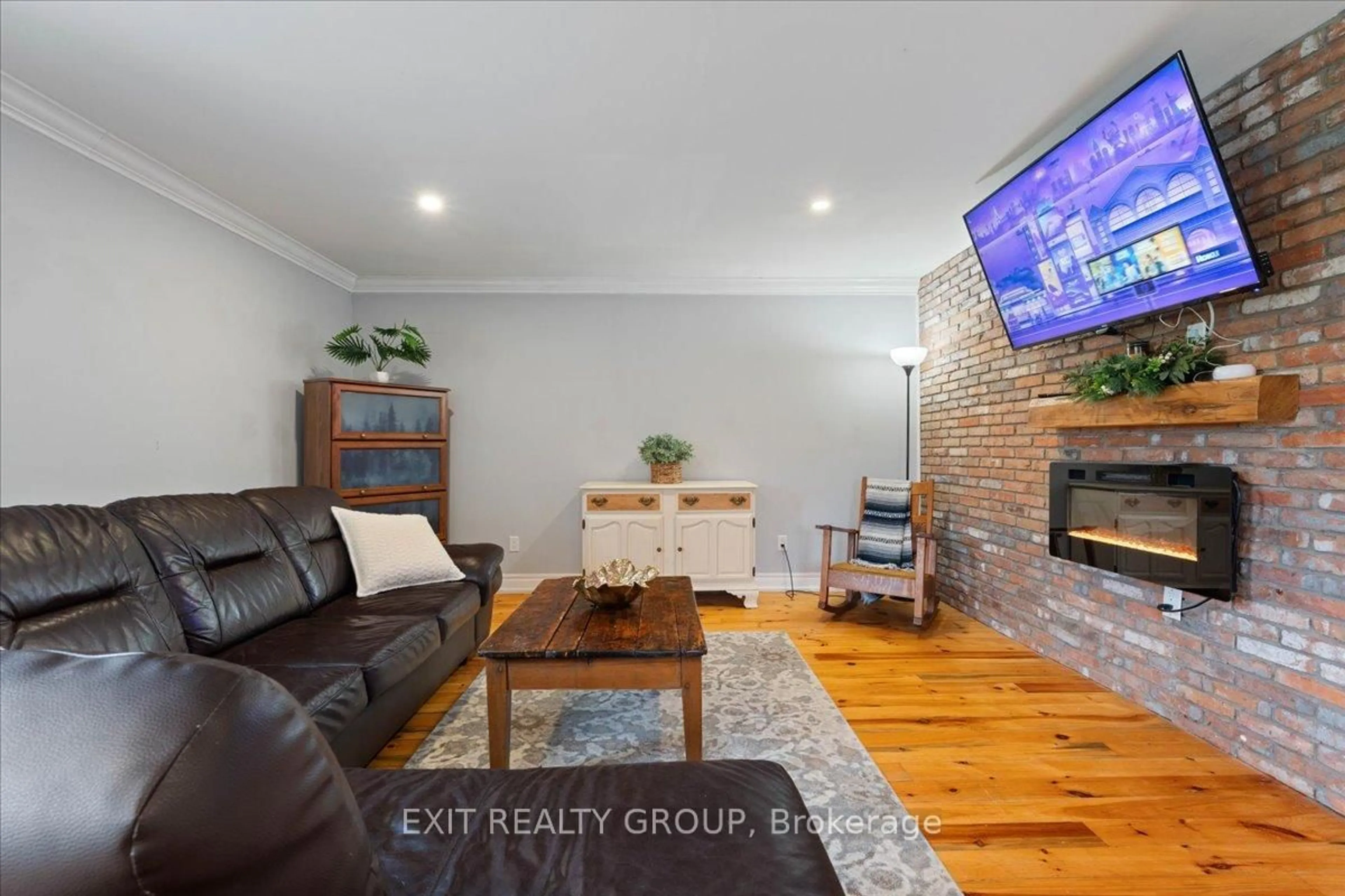 Living room with furniture, unknown for 895 English Settlement Rd, Trenton Ontario K8V 5P7