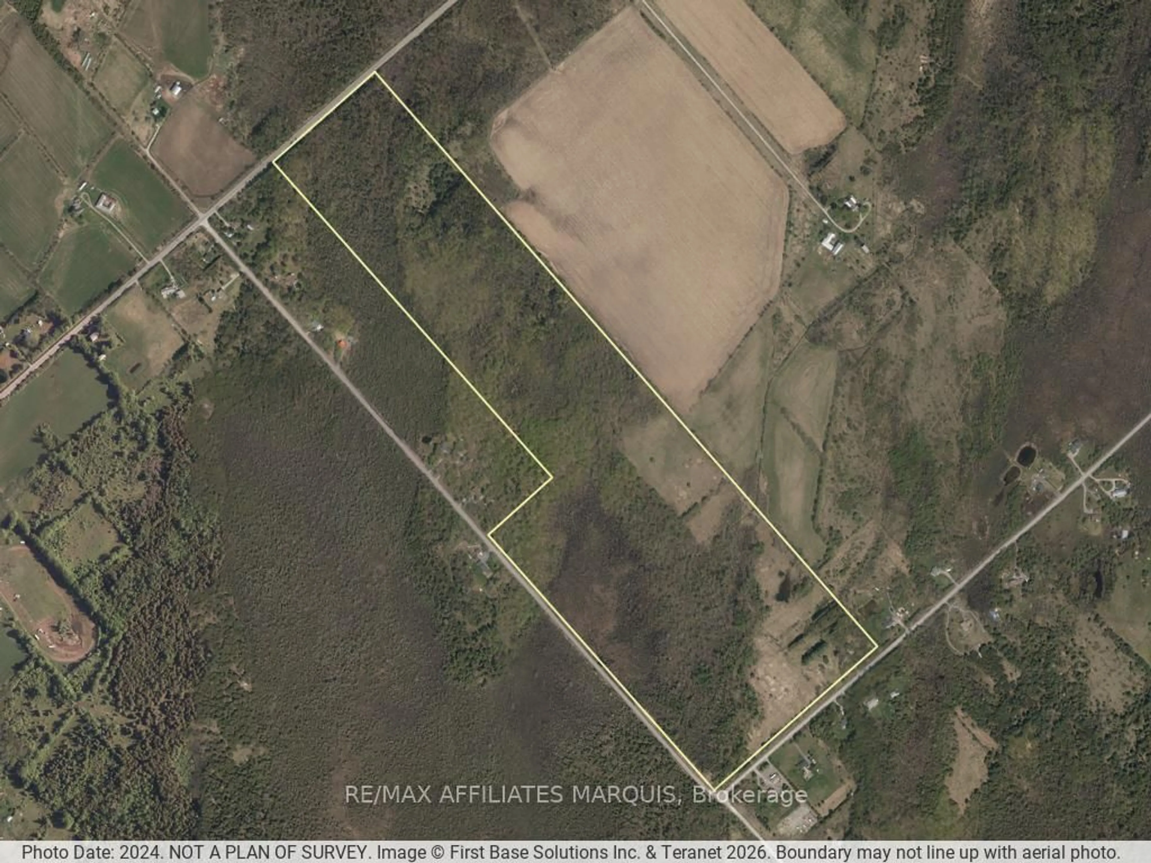 A pic from outside/outdoor area/front of a property/back of a property/a pic from drone, building for 2556 6th Line Beckwith Line, Smiths Falls Ontario K7A 4S7