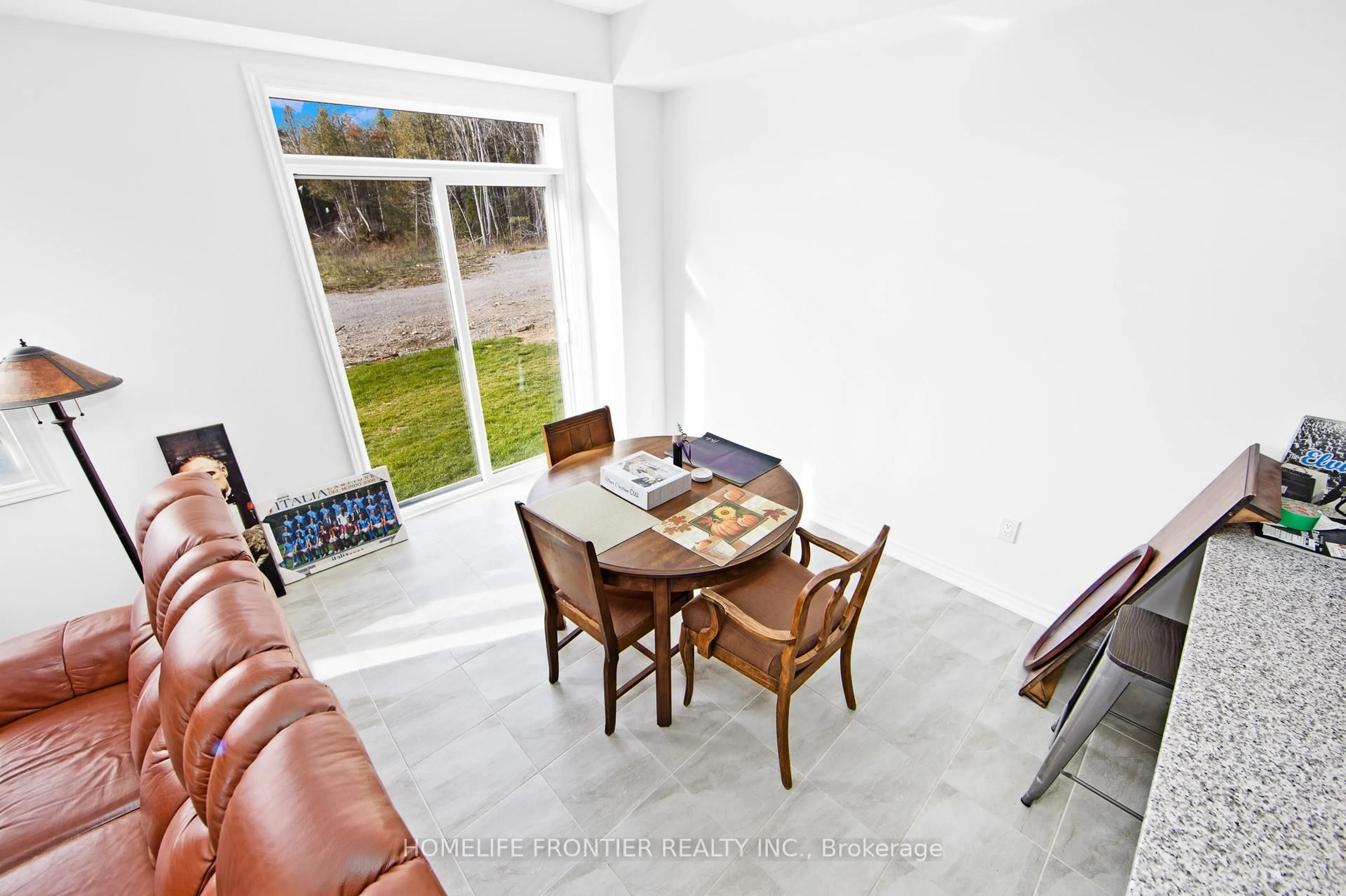 Dining room, ceramic/tile floor for 11 Spruceside Dr, Kawartha Lakes Ontario K0M 1A0