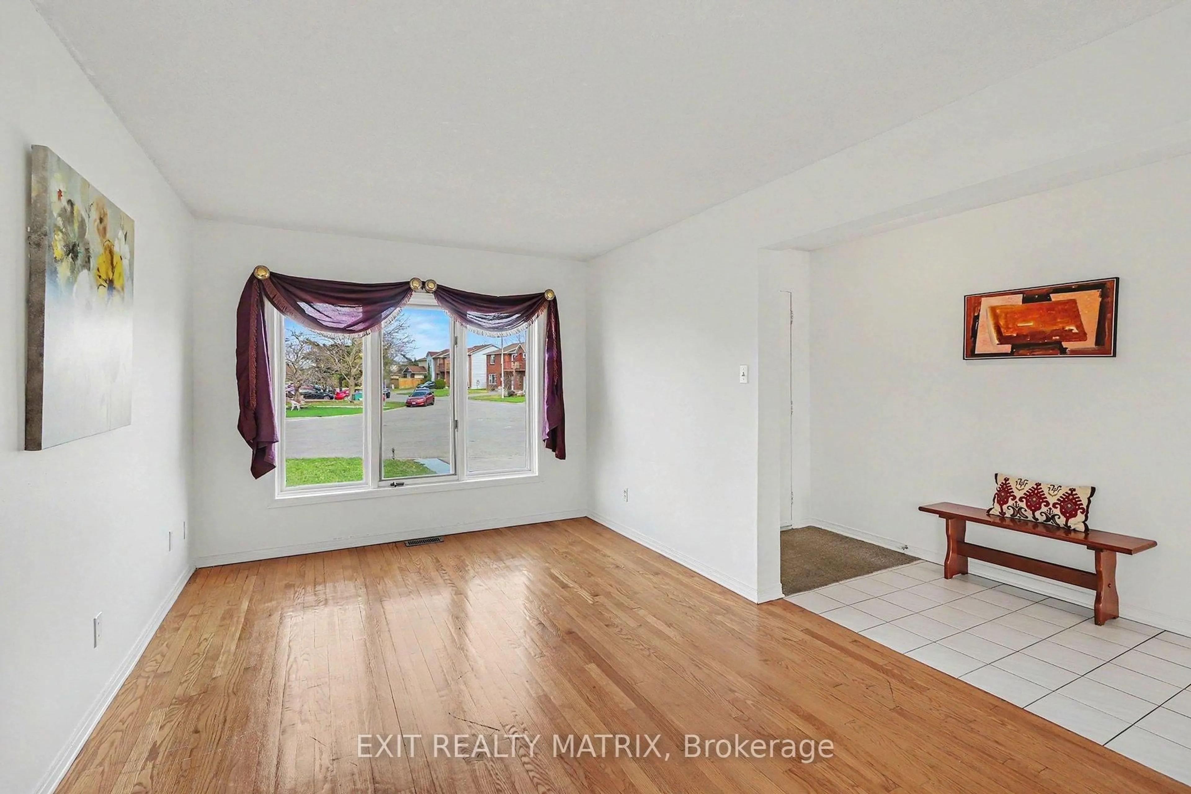 A pic of a room for 2829 Gothwood Pl, Ottawa Ontario K1T 2V4