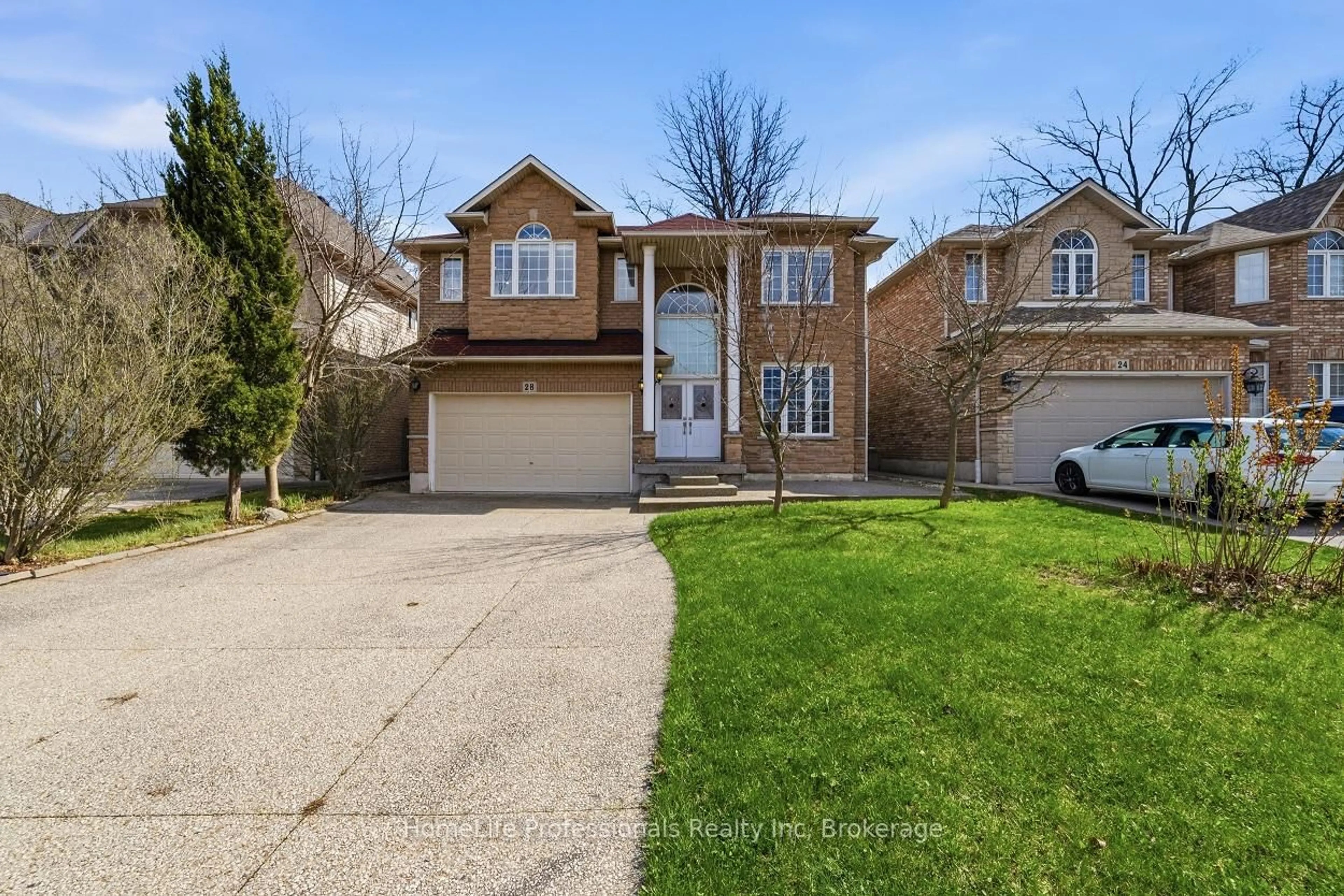 Home with brick exterior material, street for 28 Shrewsbury St, Hamilton Ontario L9K 1P9