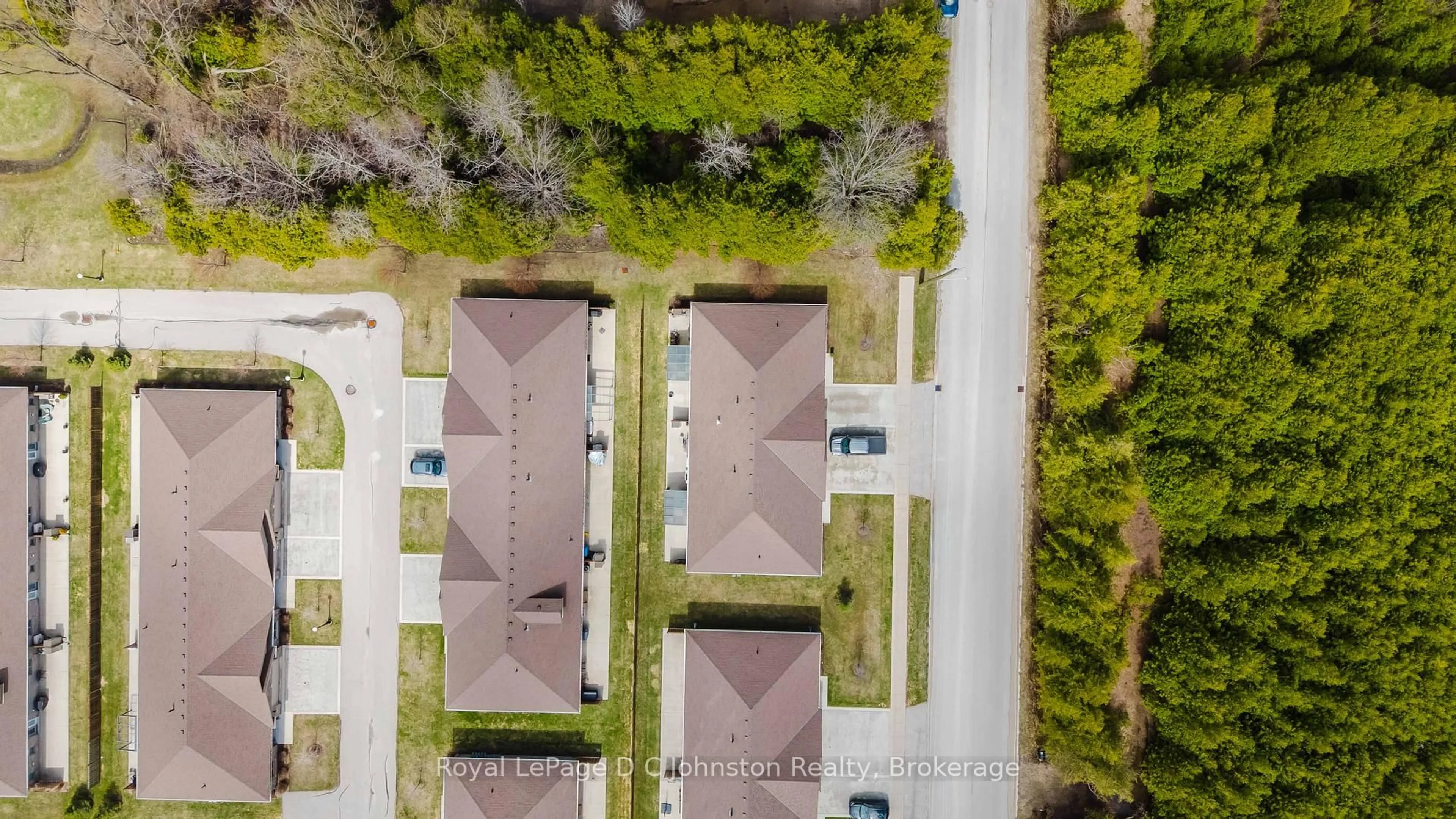 A pic from outside/outdoor area/front of a property/back of a property/a pic from drone, street for 221 Grenville St, Saugeen Shores Ontario N0H 2L0