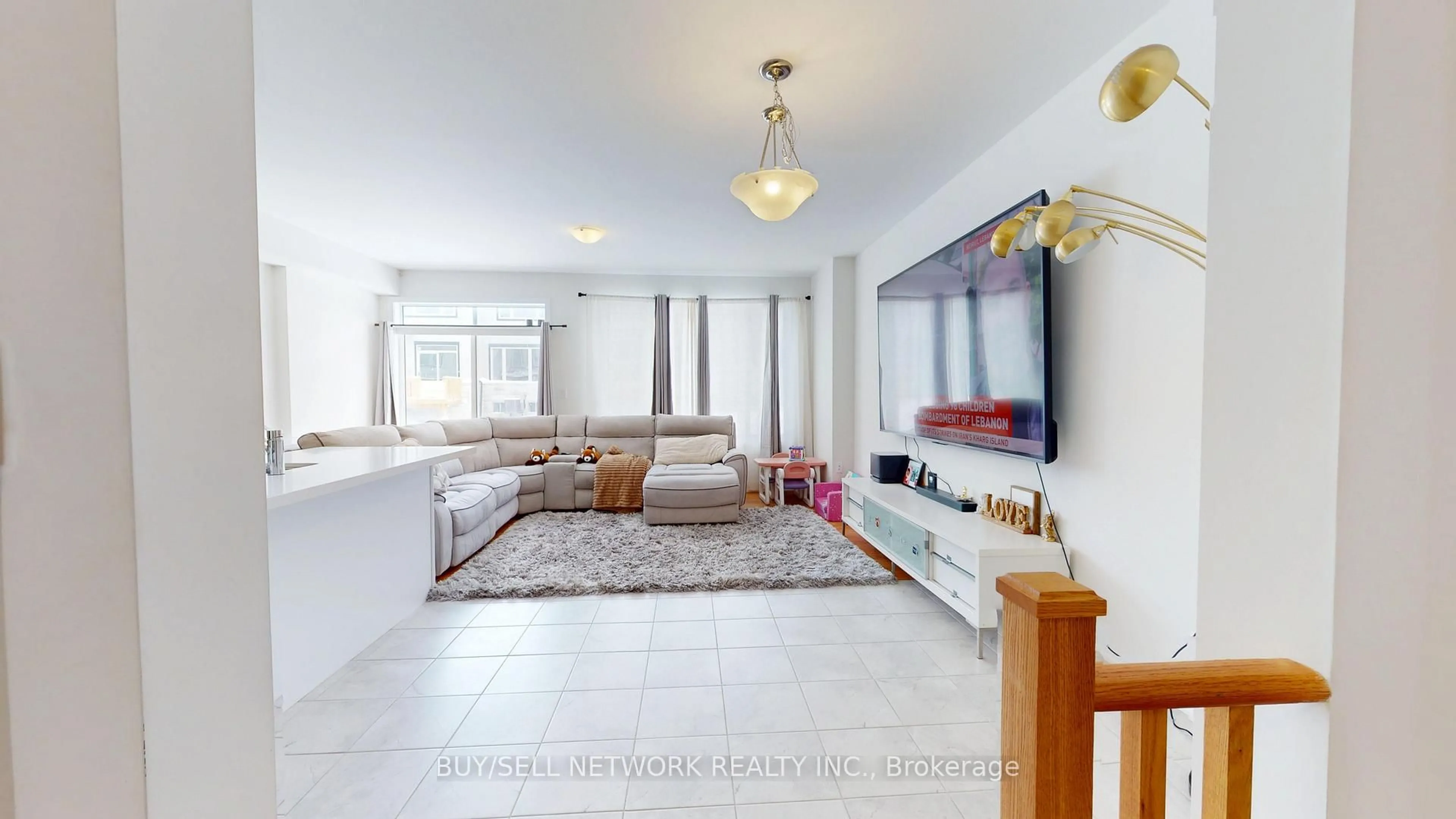 Living room with furniture, unknown for 649 Pollock Grve, Peterborough Ontario K9K 0J6