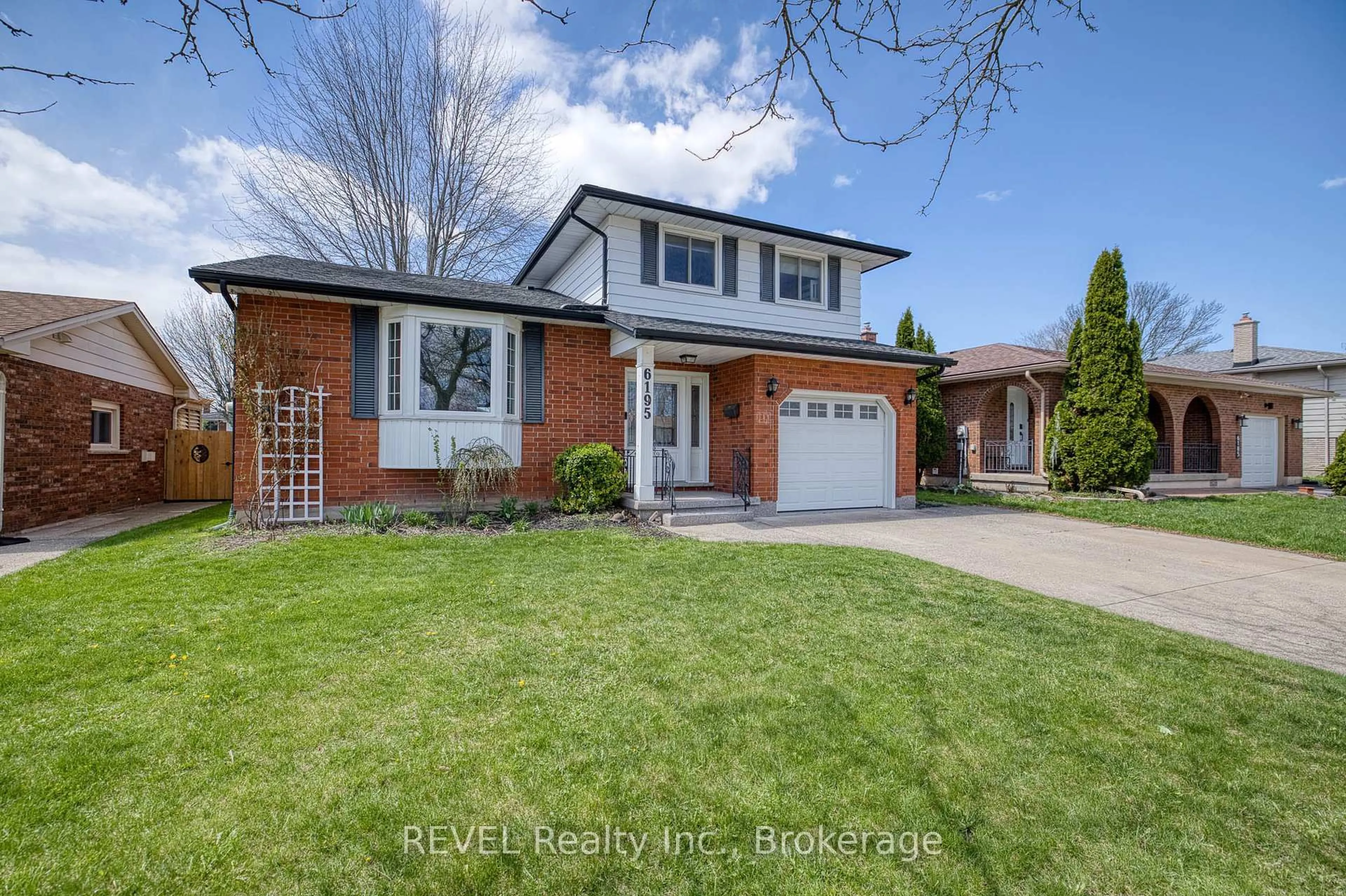 Home with brick exterior material, street for 6195 Eldorado Ave, Niagara Falls Ontario L2H 1S5