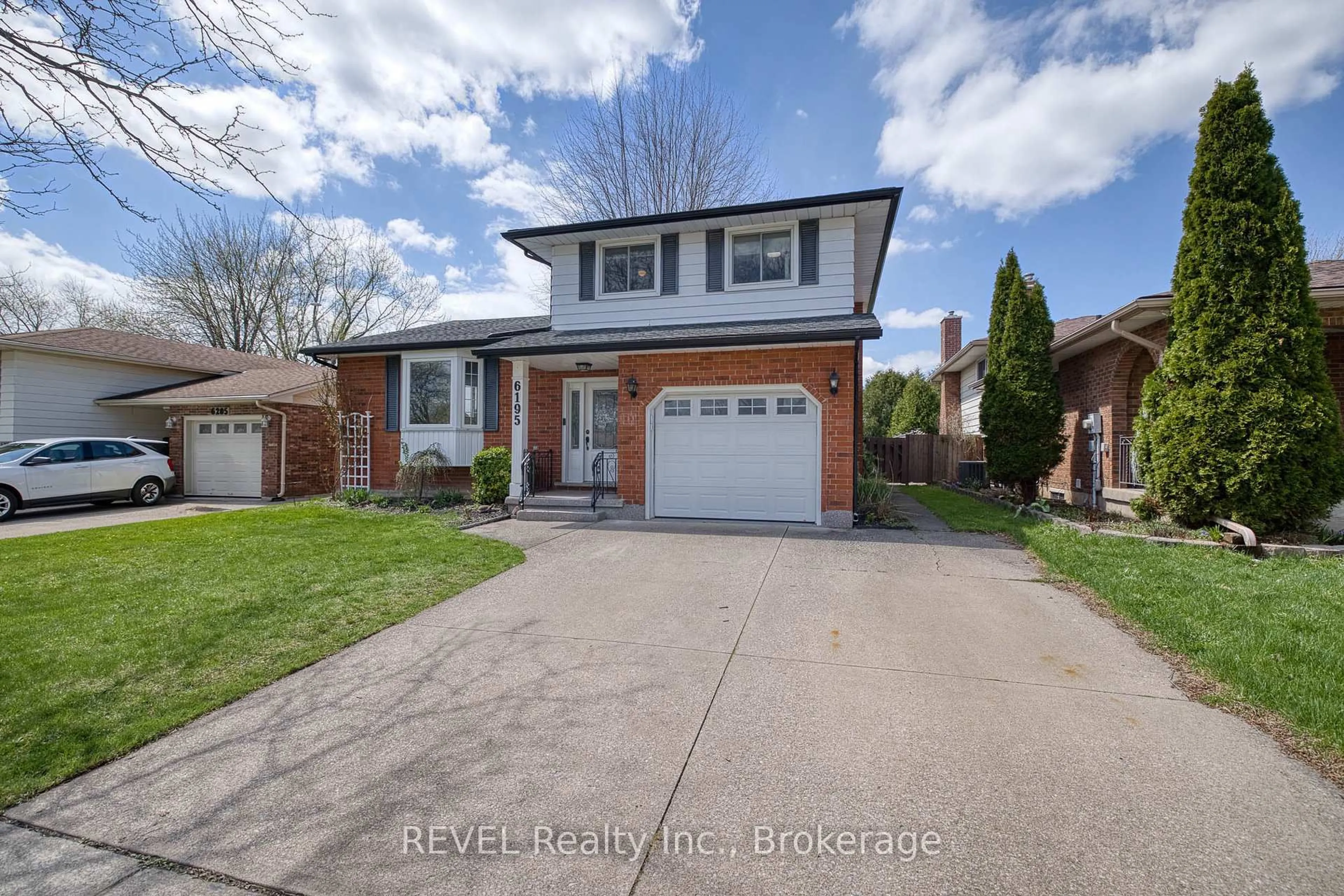 Home with brick exterior material, street for 6195 Eldorado Ave, Niagara Falls Ontario L2H 1S5
