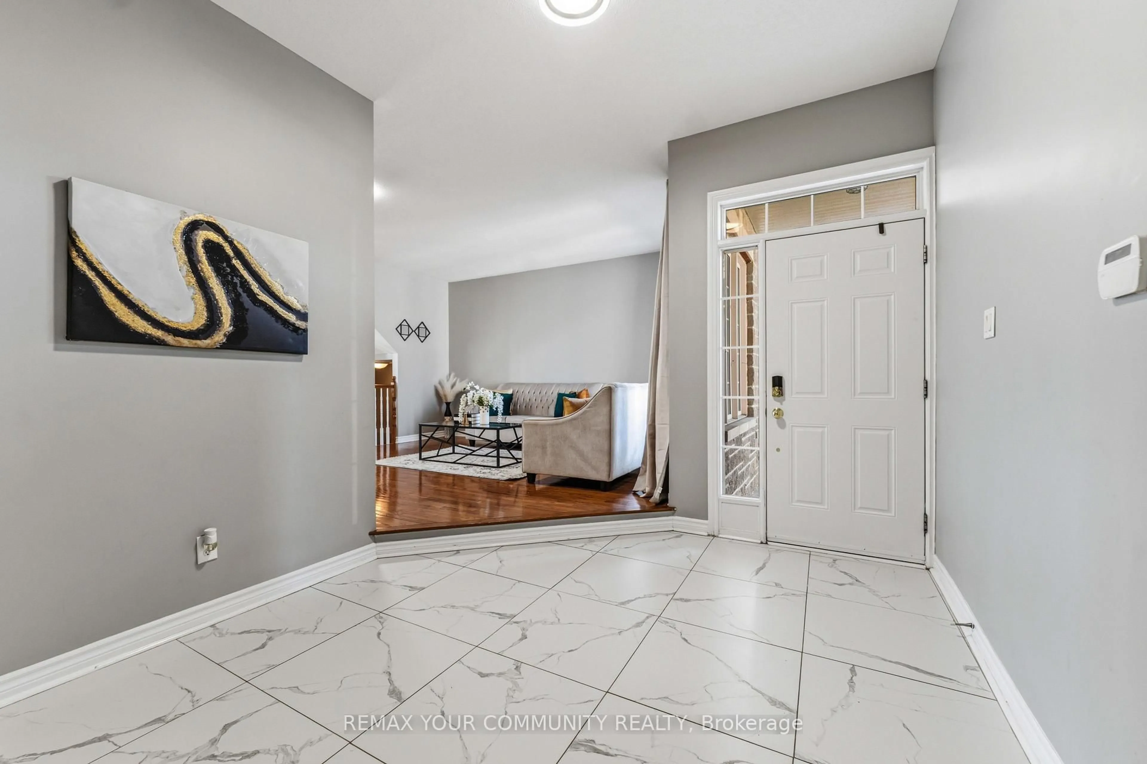 Indoor entryway for 266 Trail Side Circ, Ottawa Ontario K4A 5B1