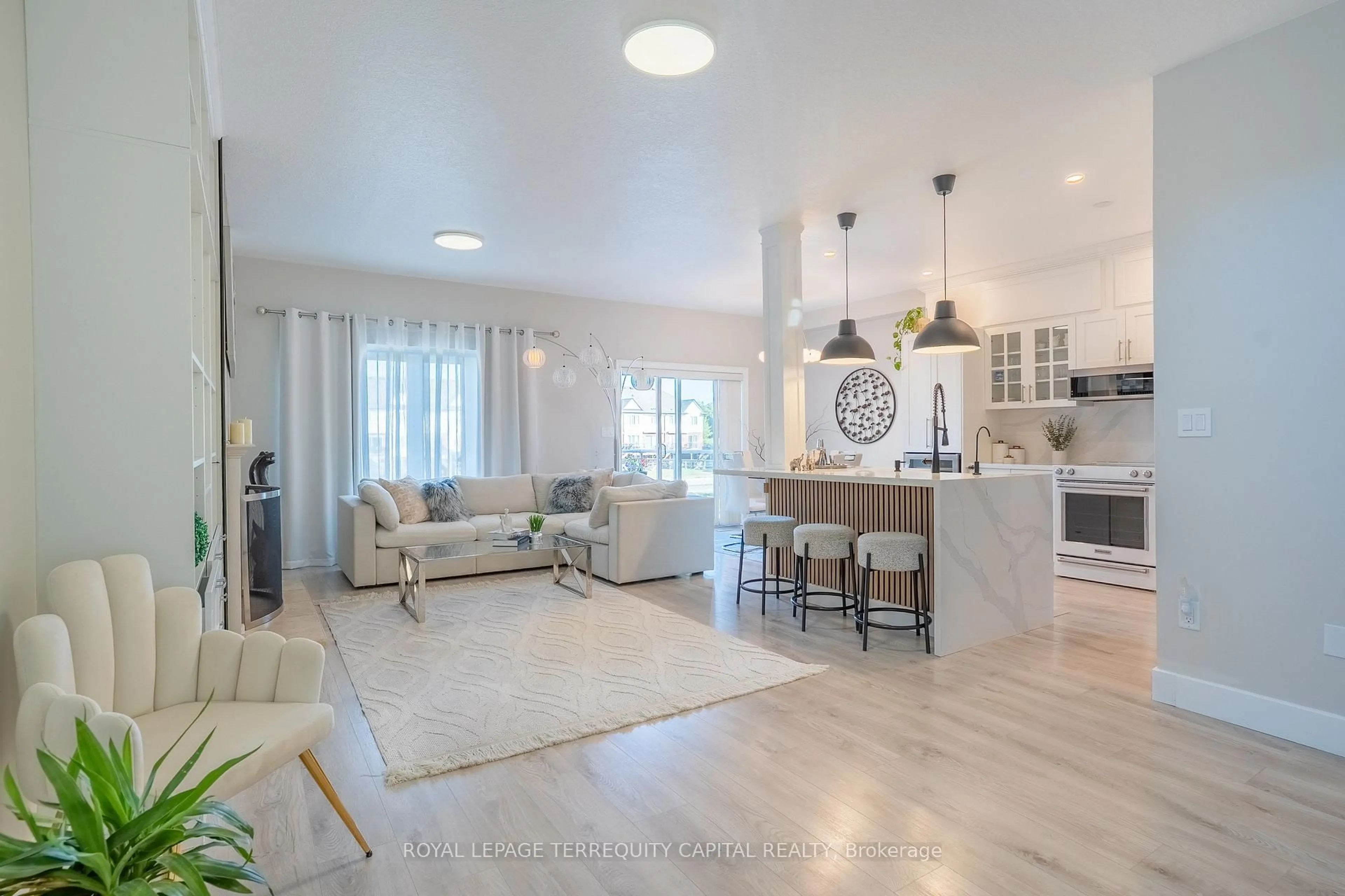 Open concept kitchen, unknown for 31 Sunvale Pl #25, Hamilton Ontario L8E 4Z6