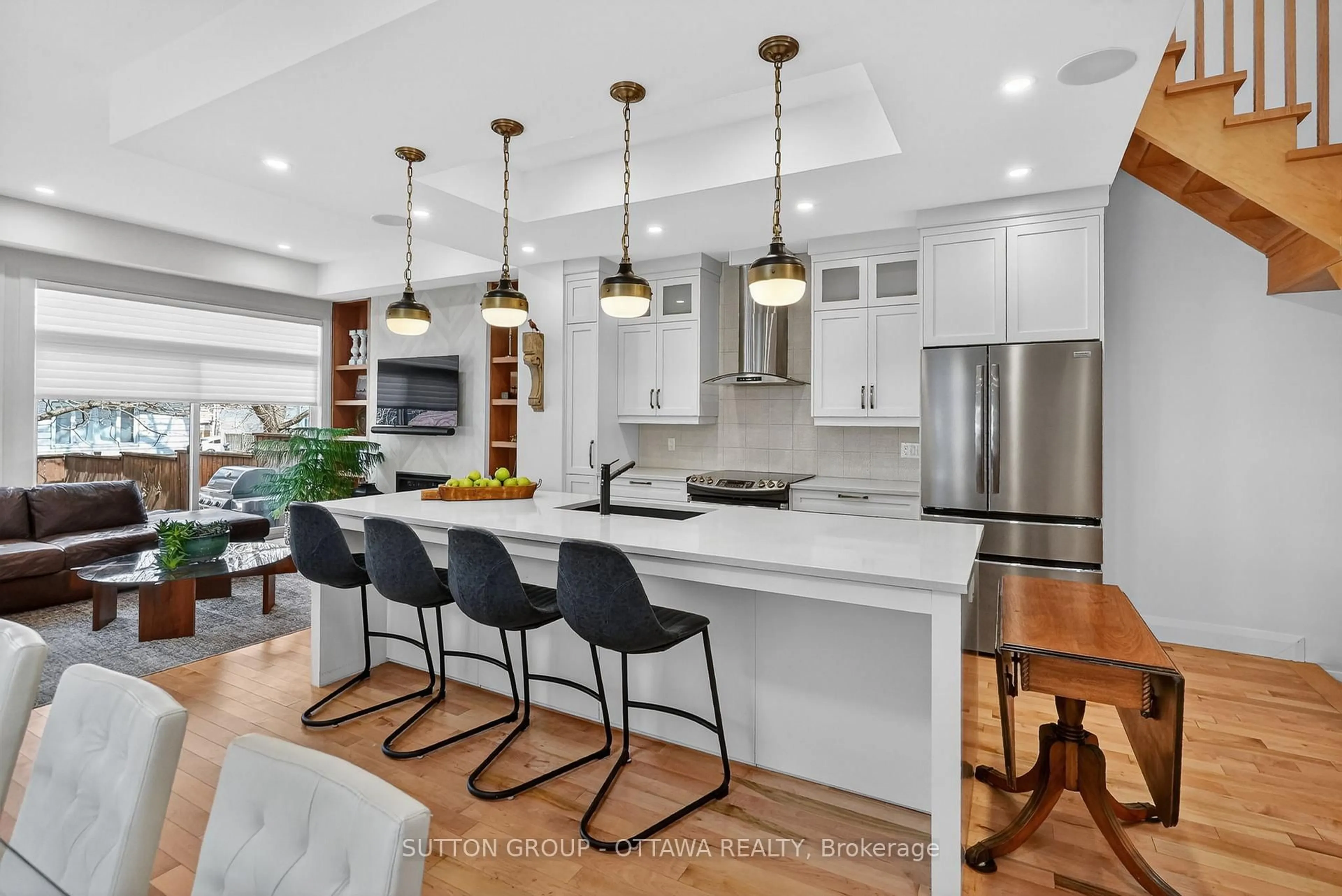 Open concept kitchen, unknown for 31 CARLOTTA Ave, Ottawa Ontario K1L 6S5