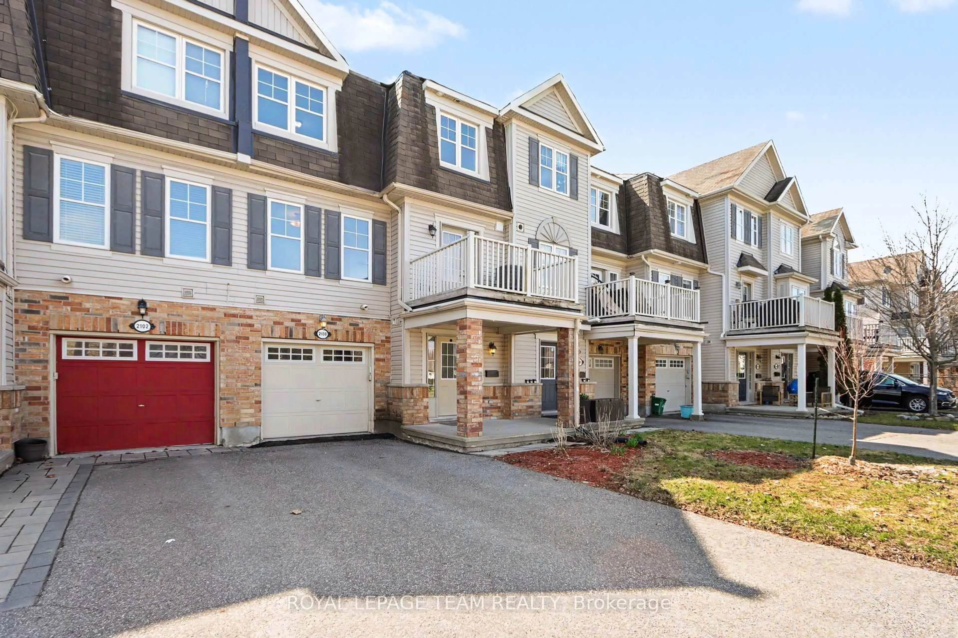 Unknown for 2100 Madrid Ave, Ottawa Ontario K2J 0K4