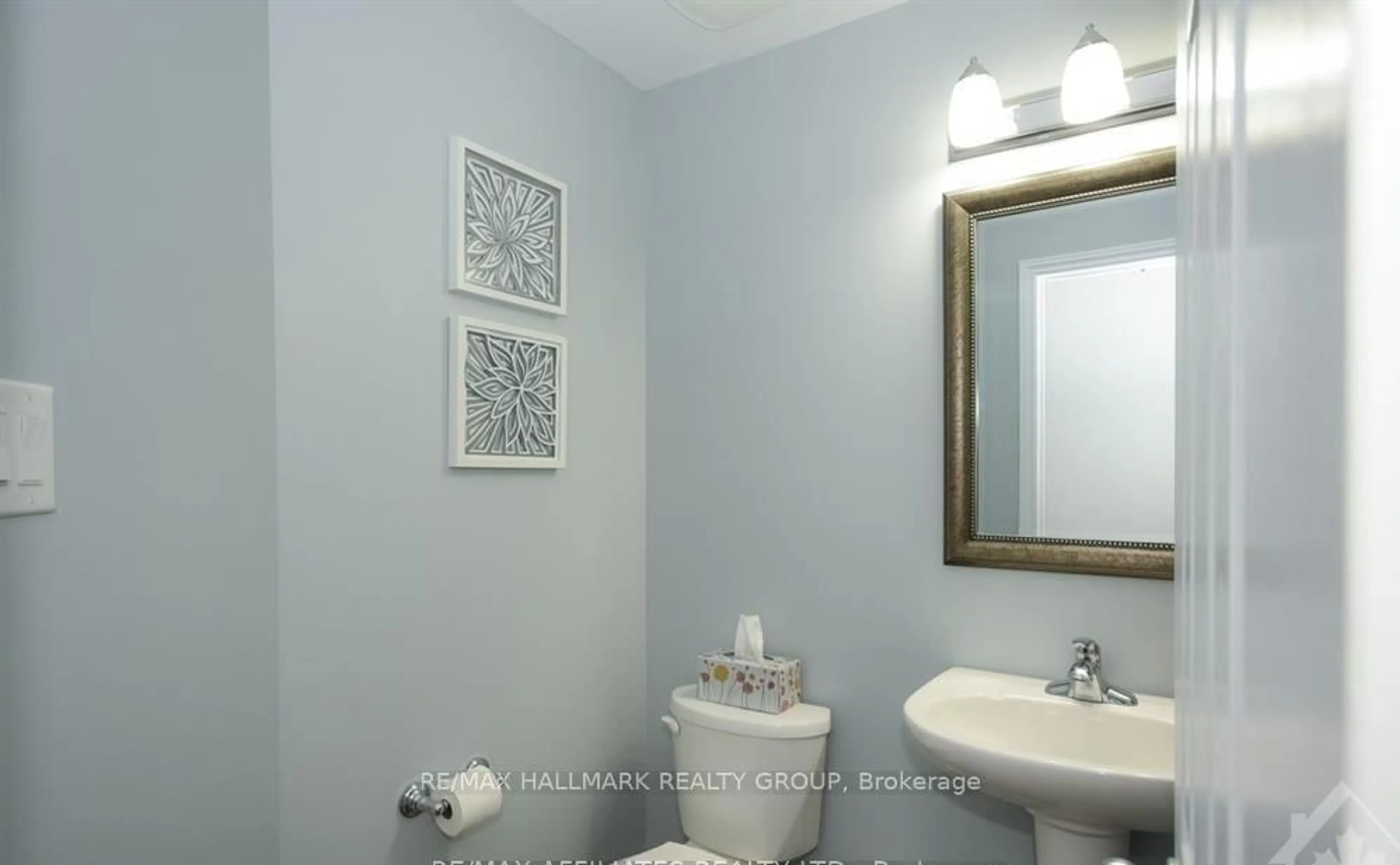 Standard bathroom, ceramic/tile floor for 659 Petrichor Cres, Ottawa Ontario K4A 0Y4