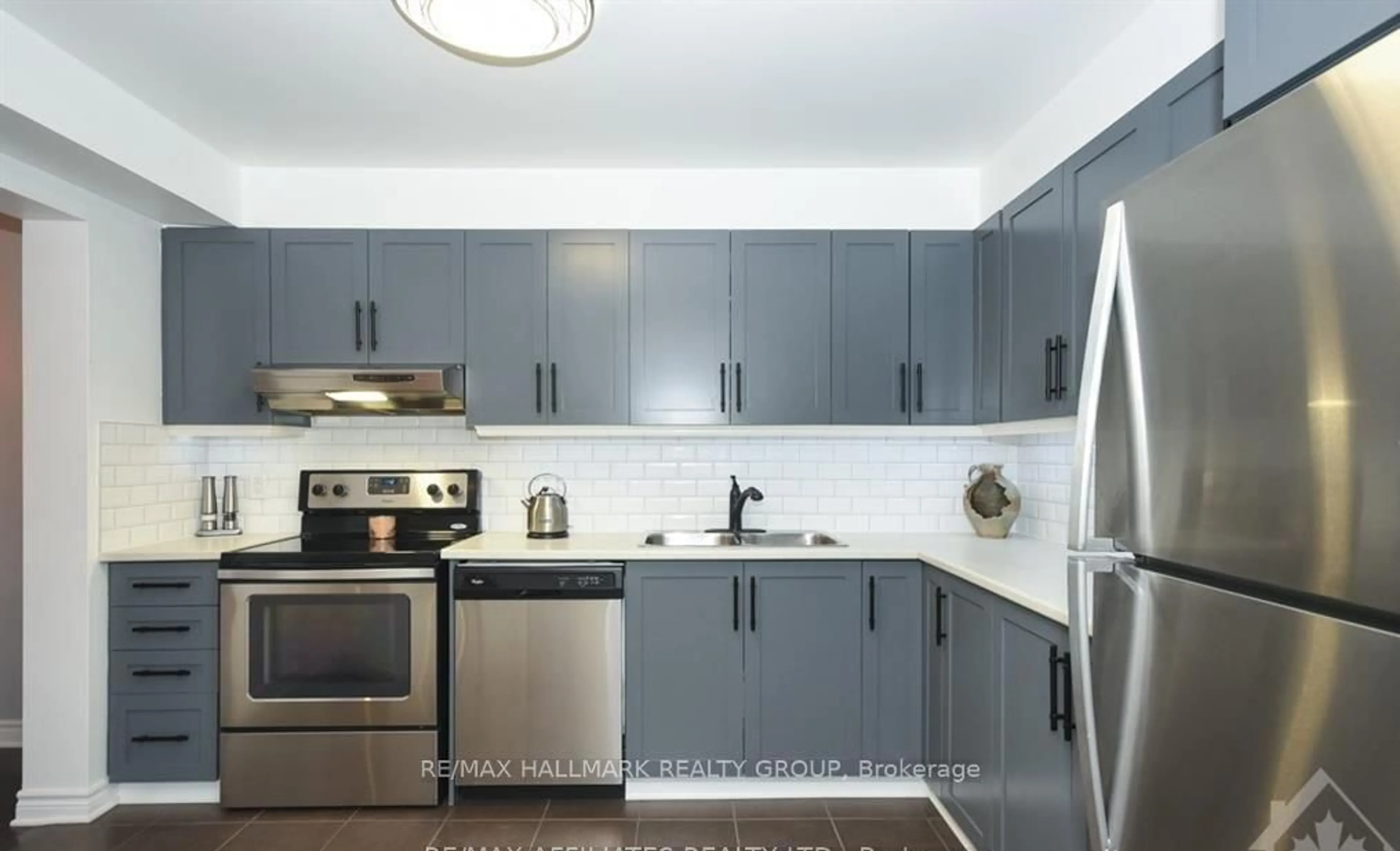 Standard kitchen, unknown for 659 Petrichor Cres, Ottawa Ontario K4A 0Y4