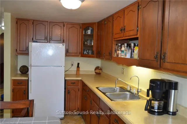 402432 GREY ROAD 4, West Grey 5