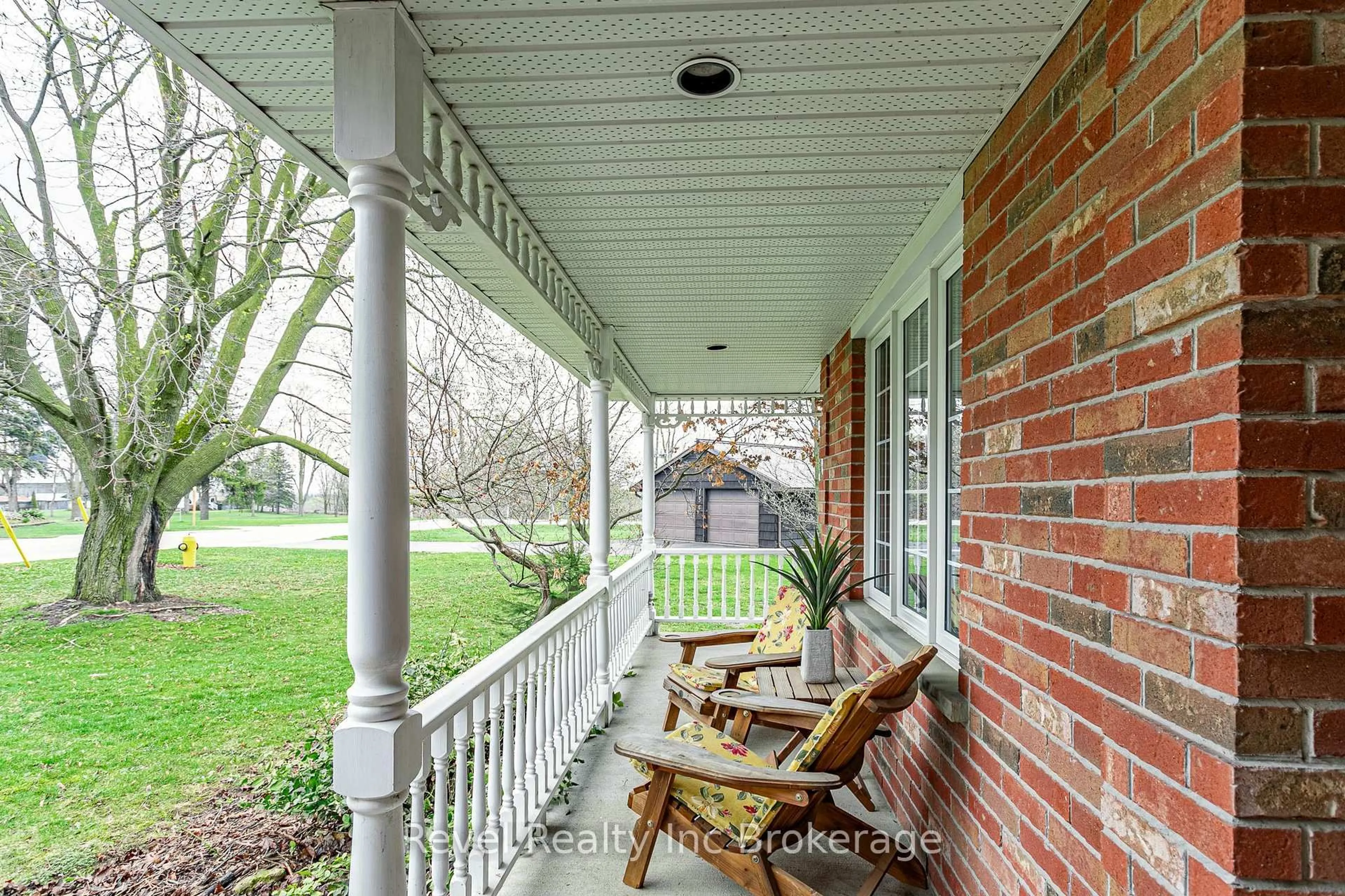 Patio, street for 152 North Town Line, Ingersoll Ontario N5C 2B6