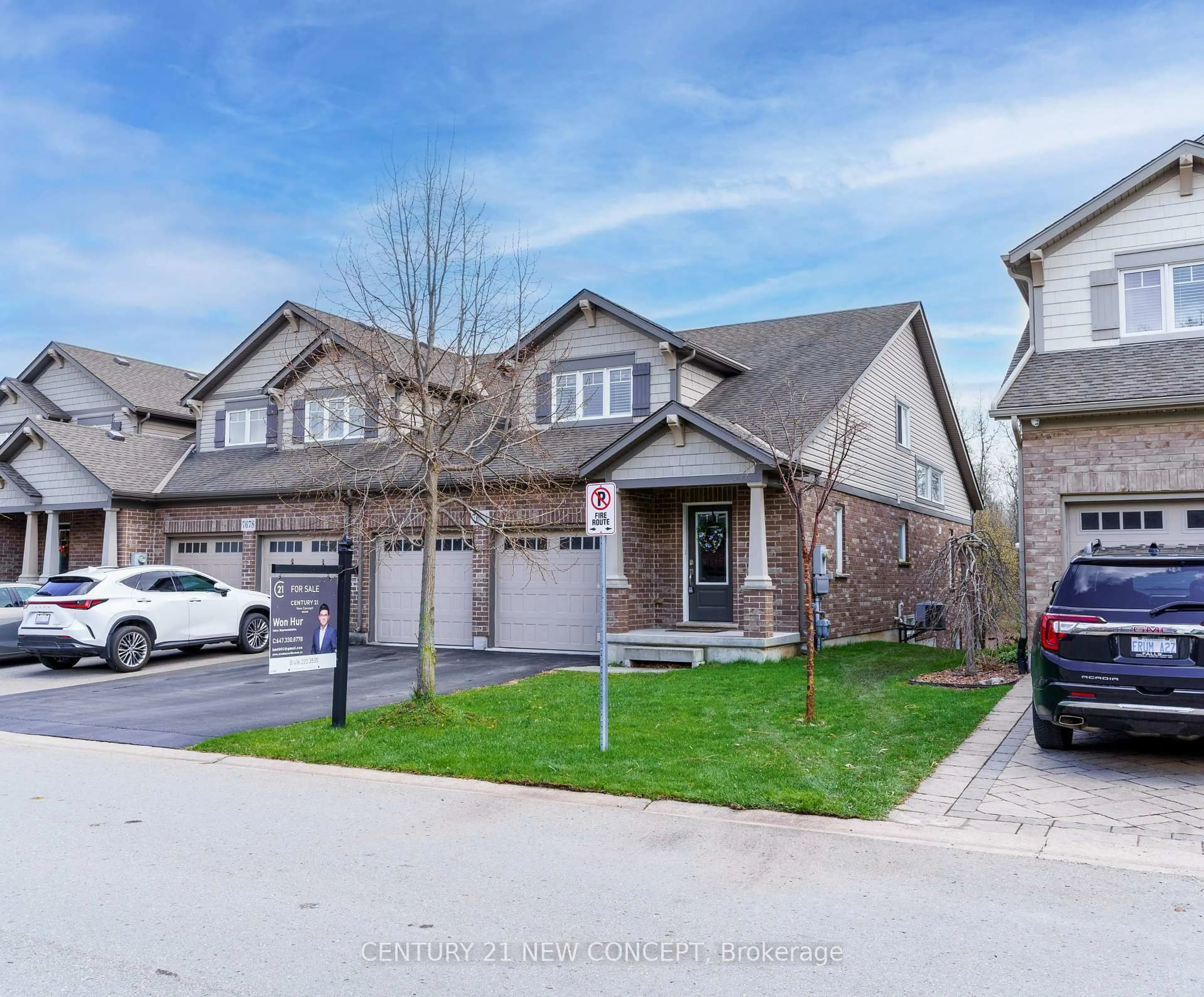 Home with brick exterior material, street for 7684 Green Vista Gate, Niagara Falls Ontario L2G 0A8