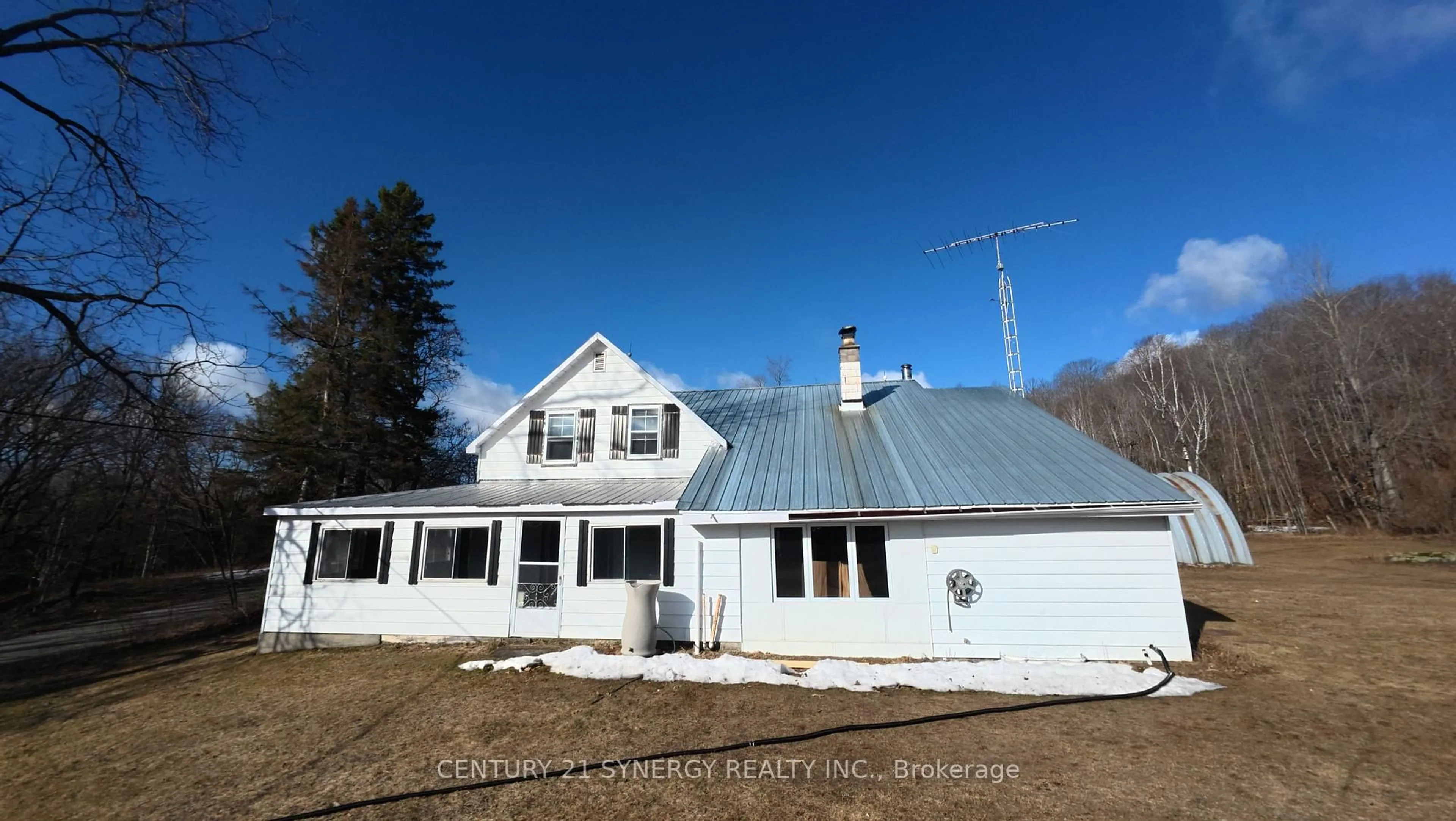 A pic from outside/outdoor area/front of a property/back of a property/a pic from drone, building for 1018 Folger Rd, Ompah Ontario K0H 2J0
