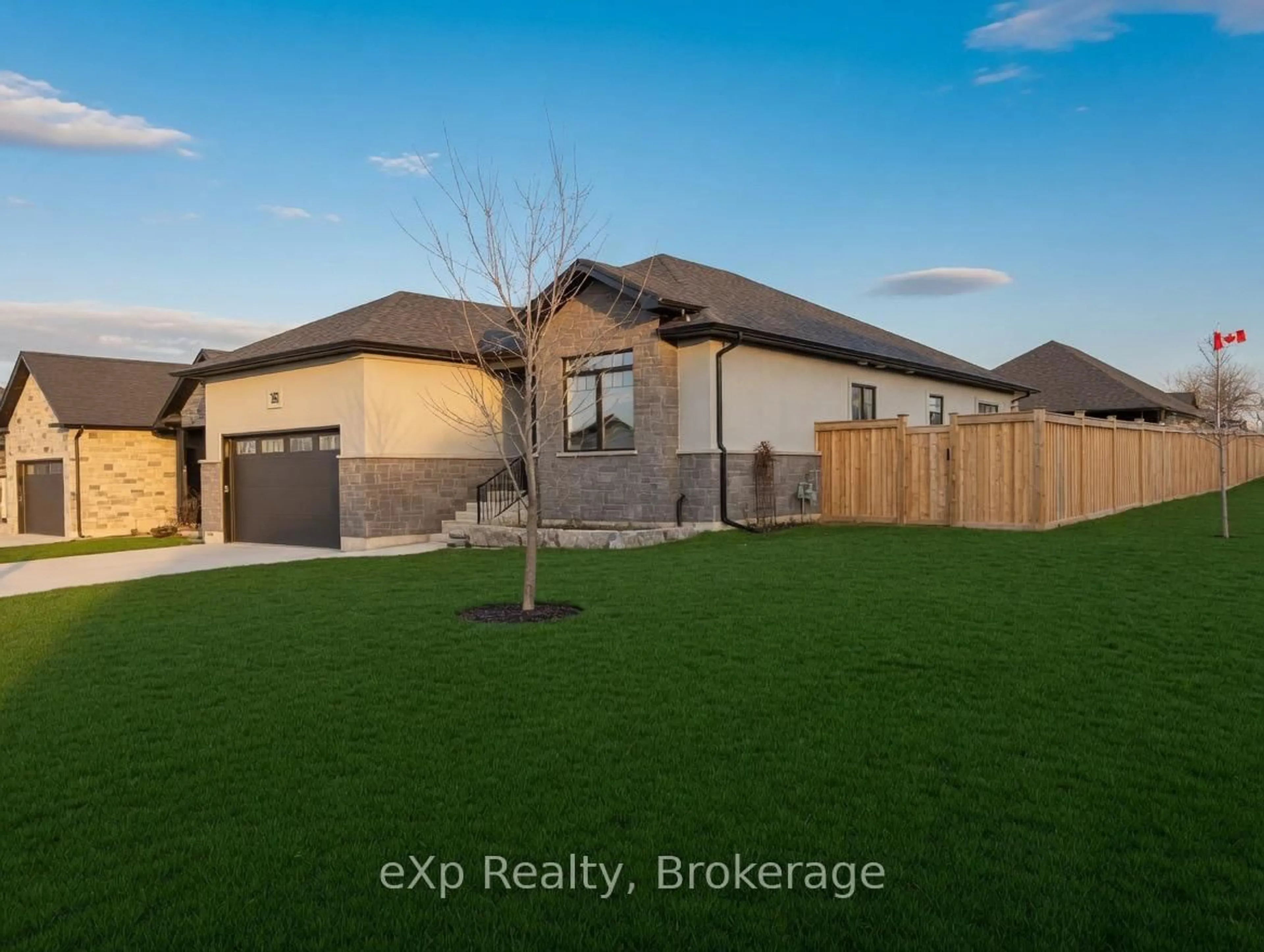 A pic from outside/outdoor area/front of a property/back of a property/a pic from drone, street for 119 Third St, Brockton Ontario N0G 2V0