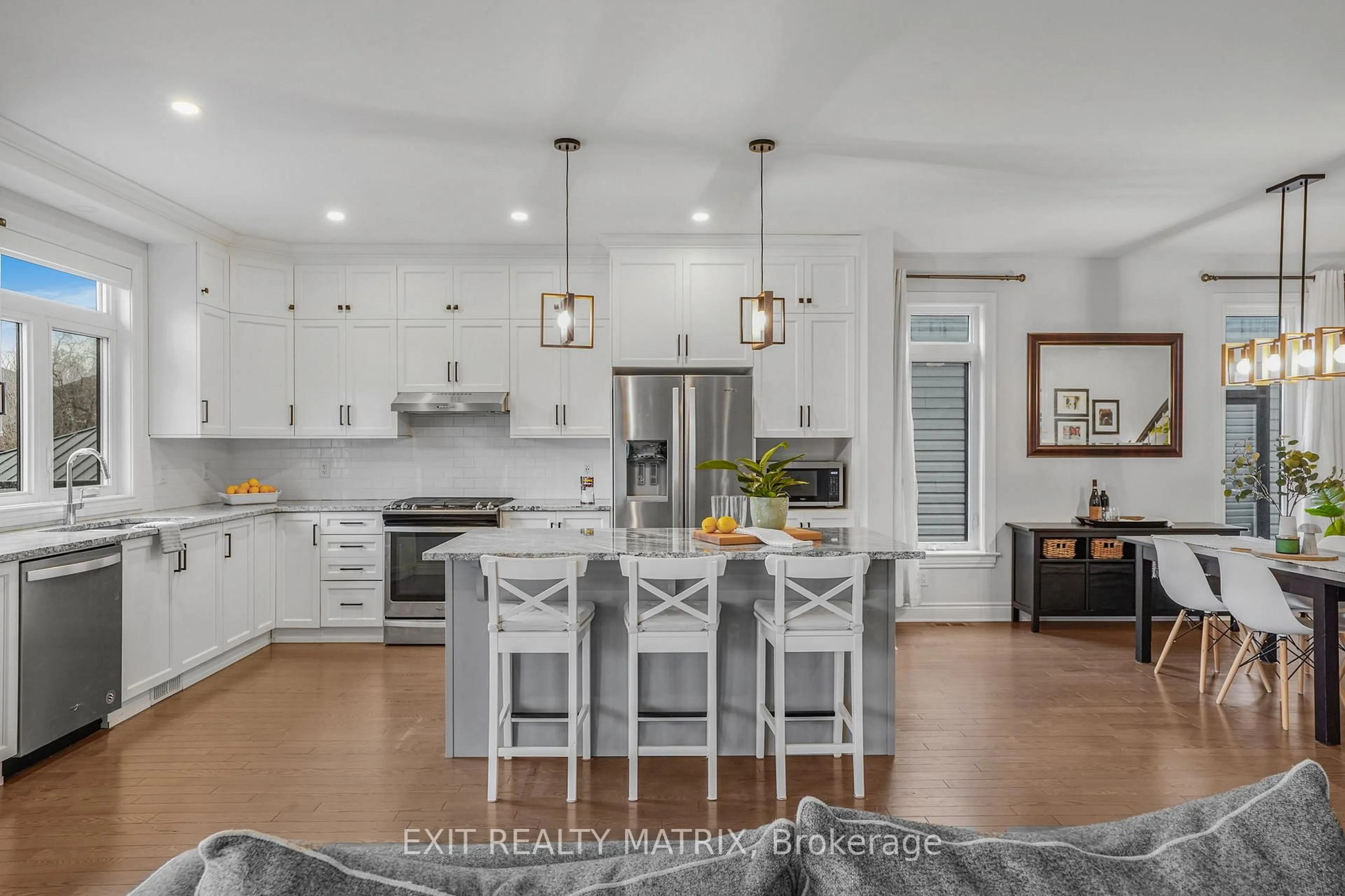 Open concept kitchen, unknown for 401 Colmar St, Russell Ontario K0A 1W0