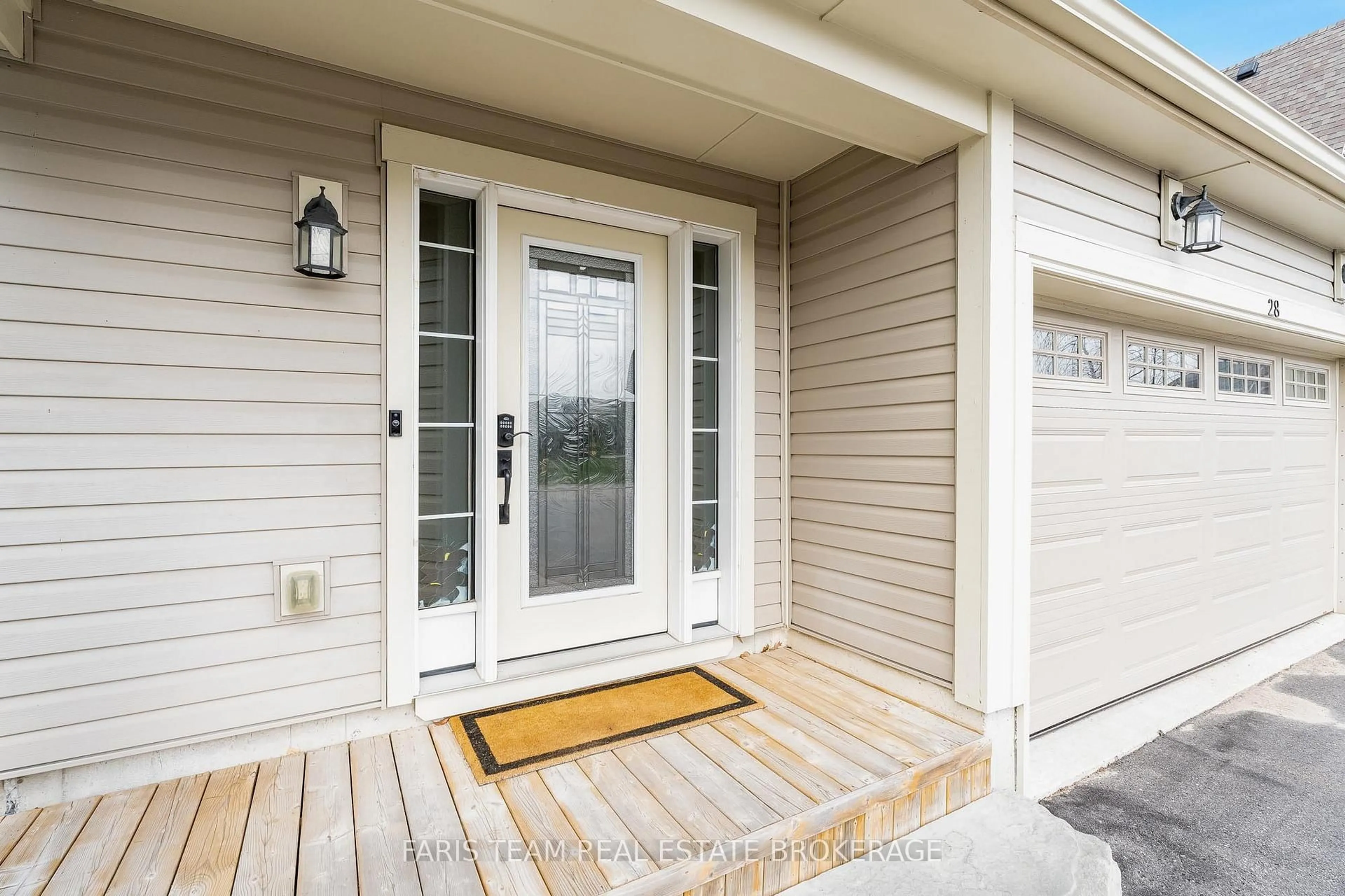 Unknown for 28 Masters Cres, Georgian Bay Ontario L0K 1S0