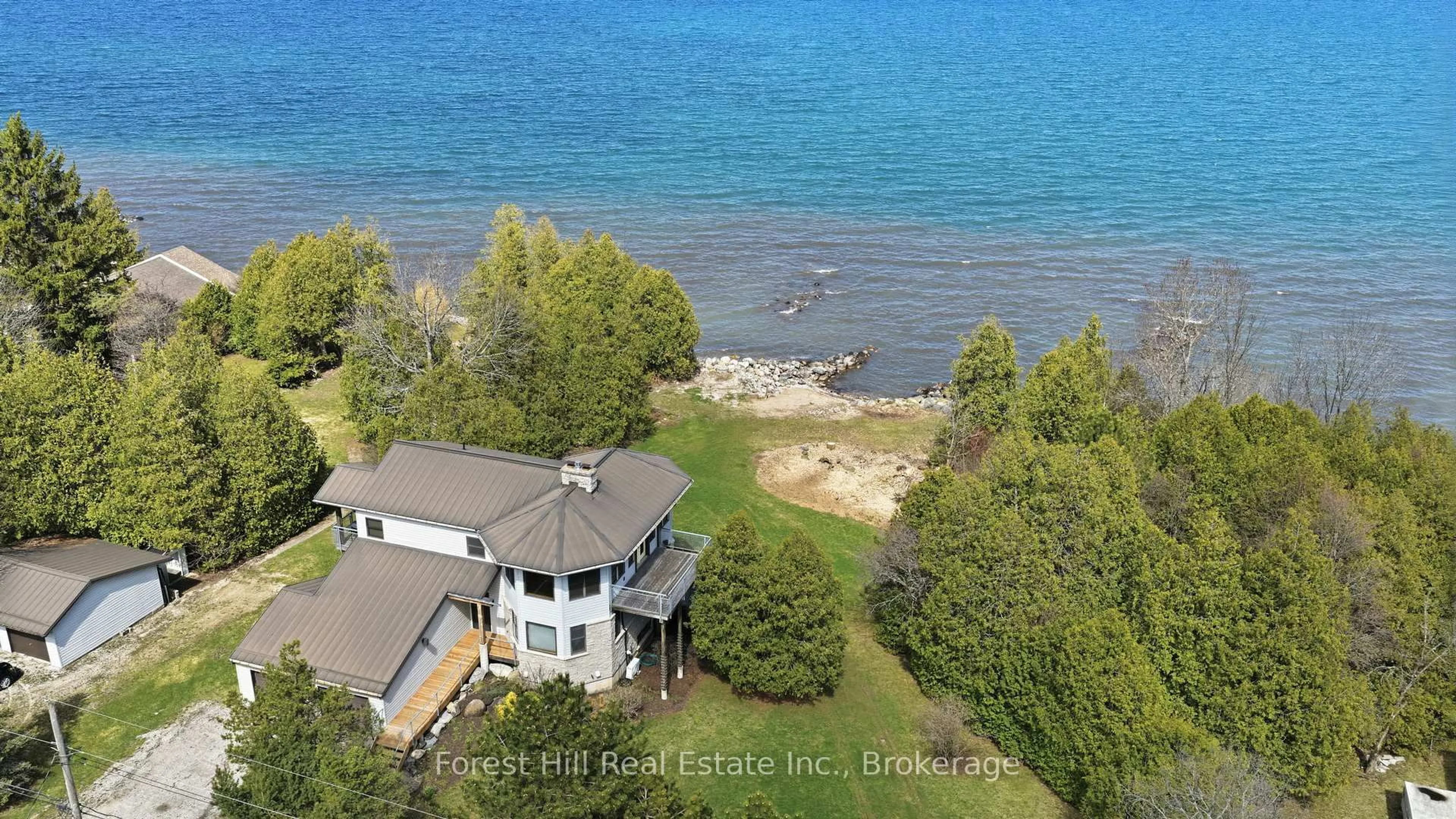 A pic from outside/outdoor area/front of a property/back of a property/a pic from drone, water/lake/river/ocean view for 295 Lakeshore Rd, Meaford Ontario N4L 0A7