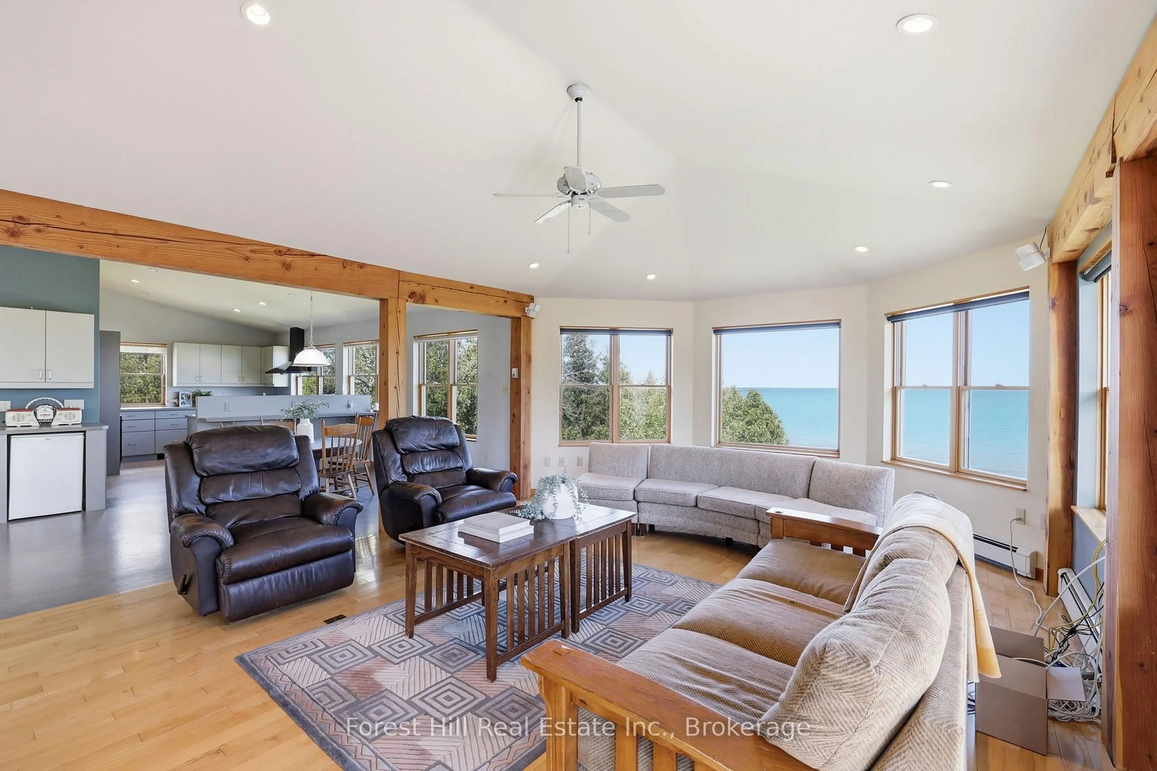 Living room with furniture, unknown for 295 Lakeshore Rd, Meaford Ontario N4L 0A7