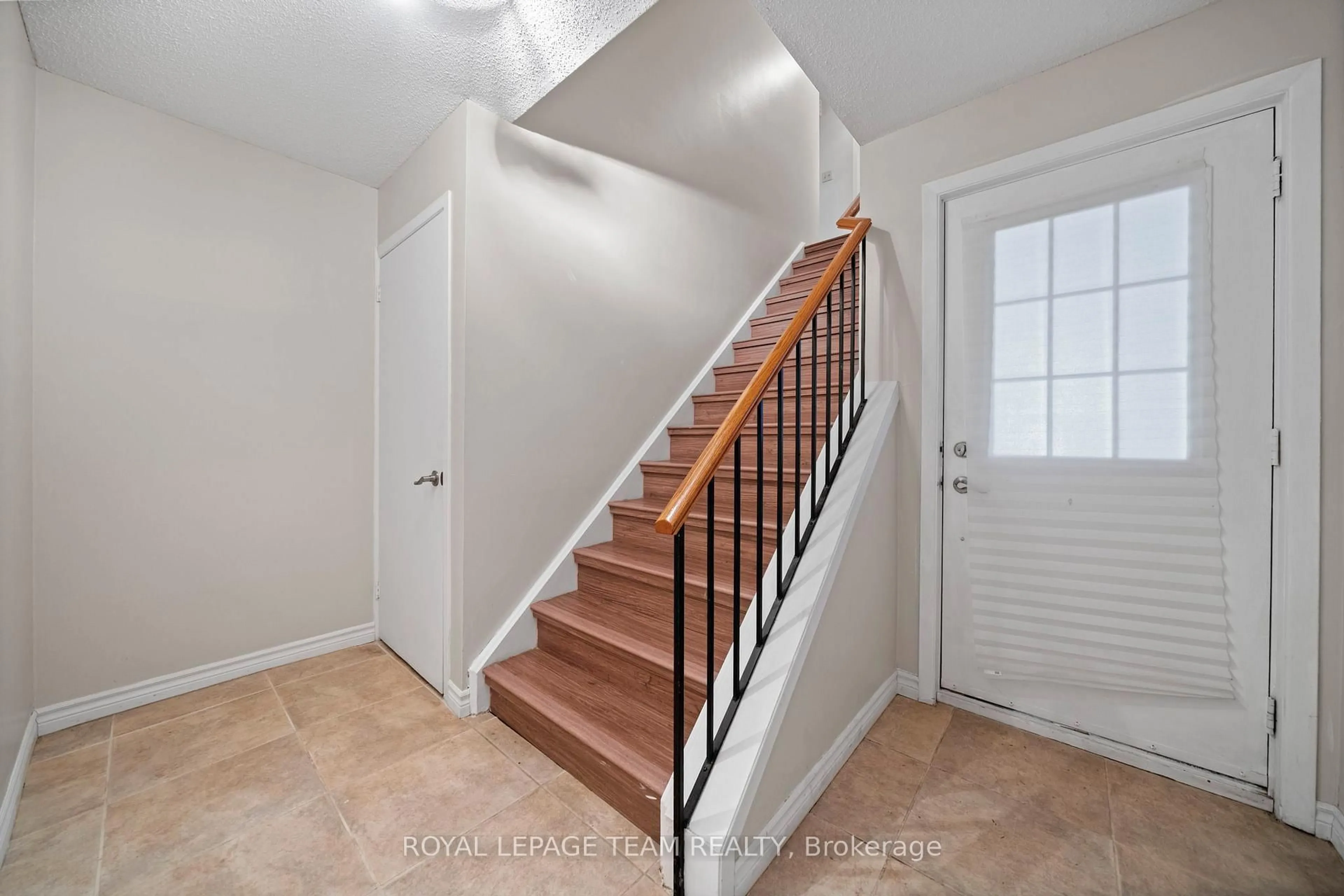 Stairs for 90 Haxby Private, Ottawa Ontario K1T 3C4