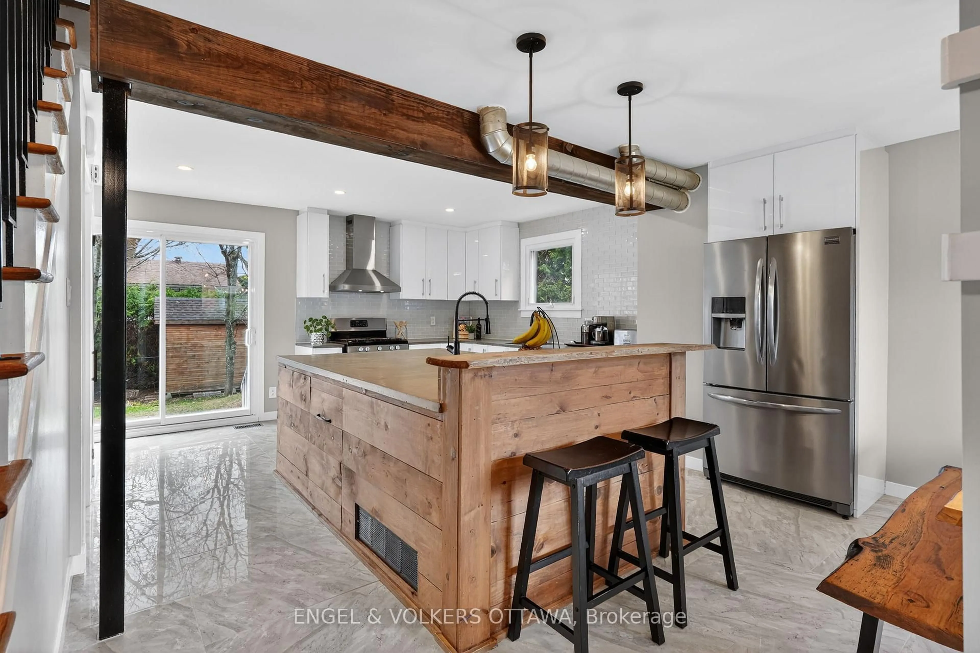 Open concept kitchen, unknown for 1358 Viking Dr, Ottawa Ontario K1V 7J7