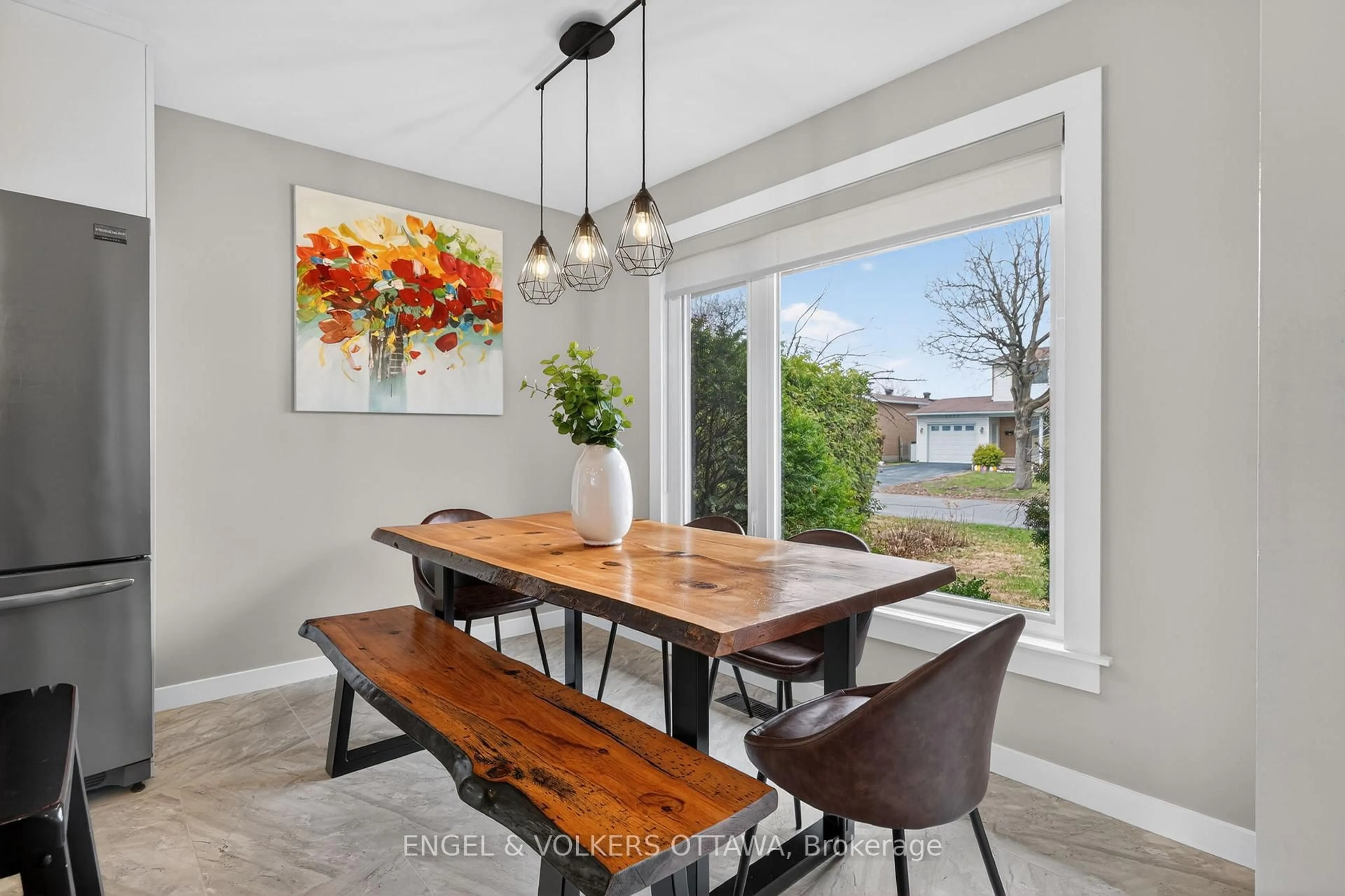 Dining room, unknown for 1358 Viking Dr, Ottawa Ontario K1V 7J7