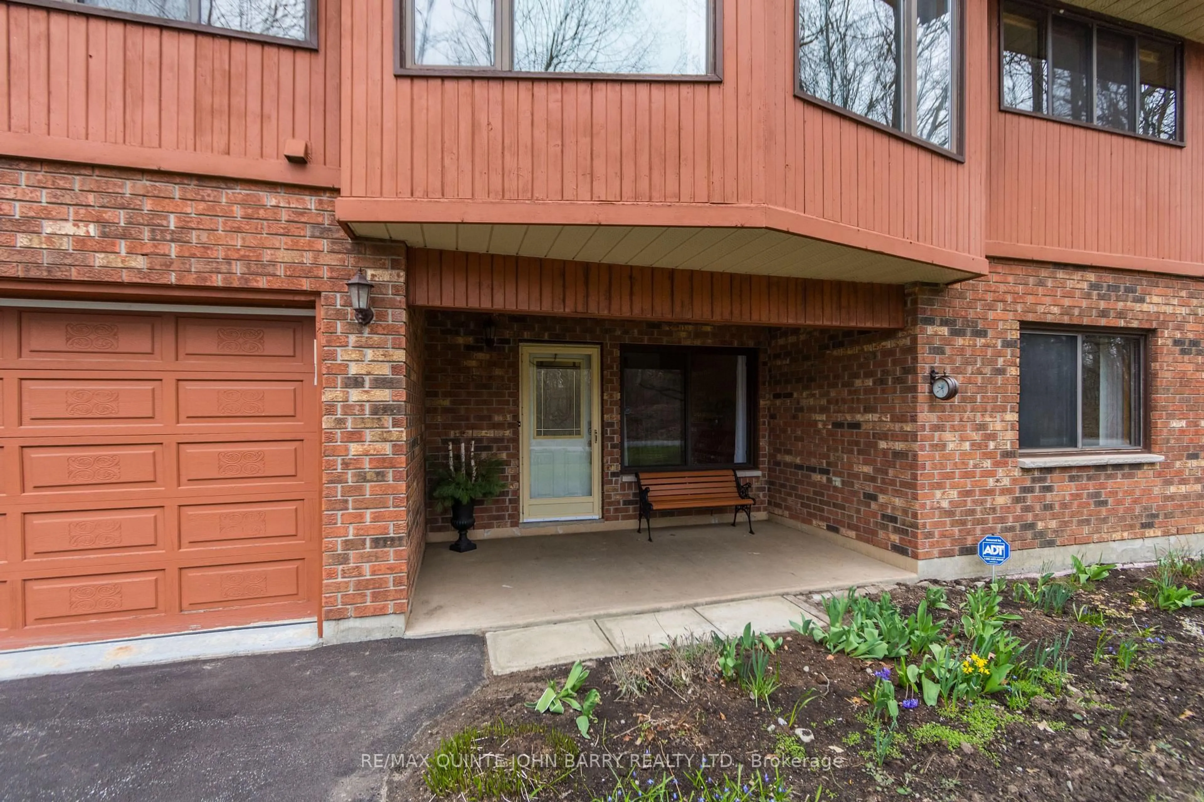 Unknown for 46 Twelve O'Clock Pt Rd, Quinte West Ontario K0K 1L0