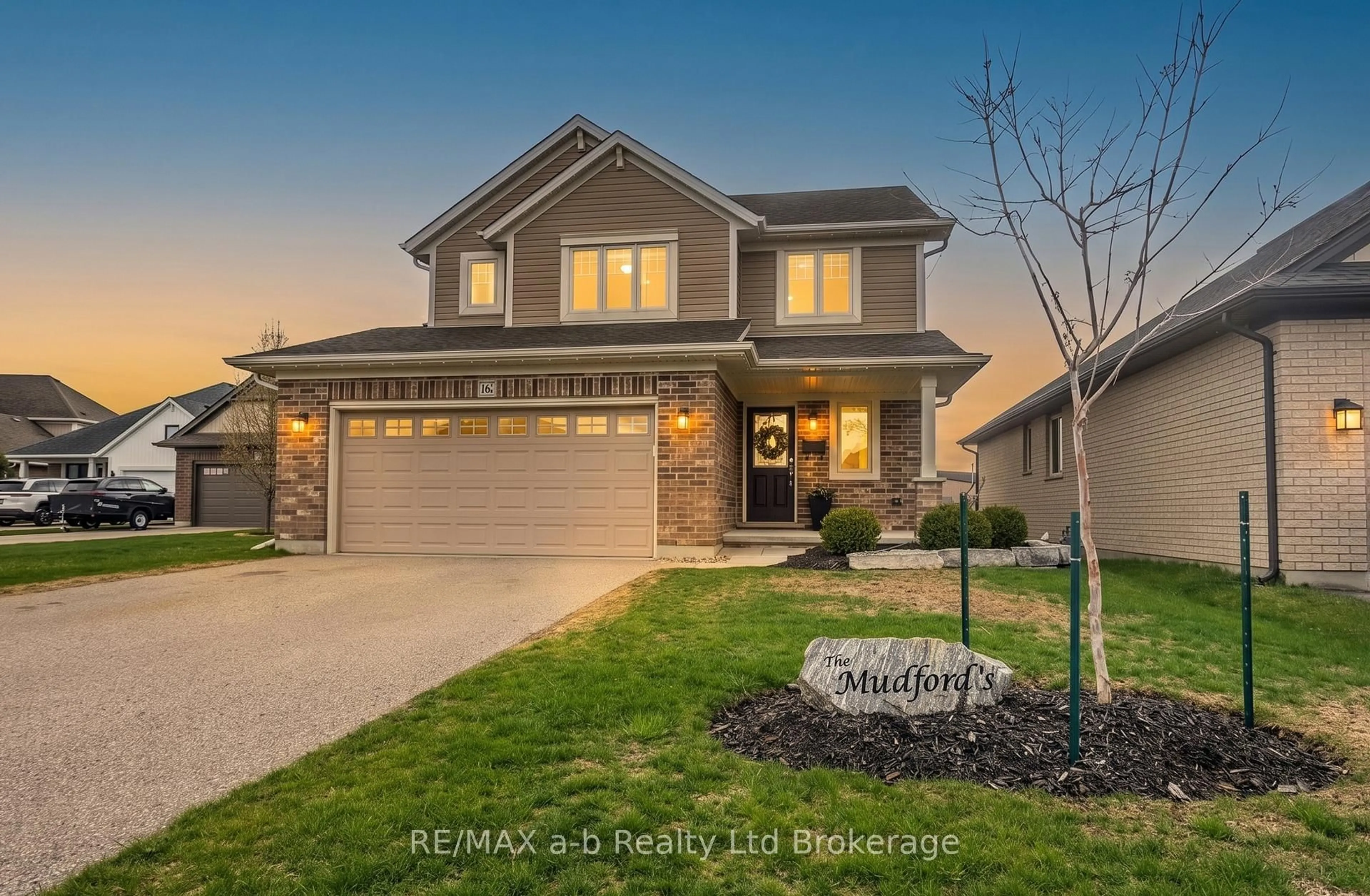 Home with brick exterior material, street for 16 Nancy Crt, Tillsonburg Ontario N4G 4G8