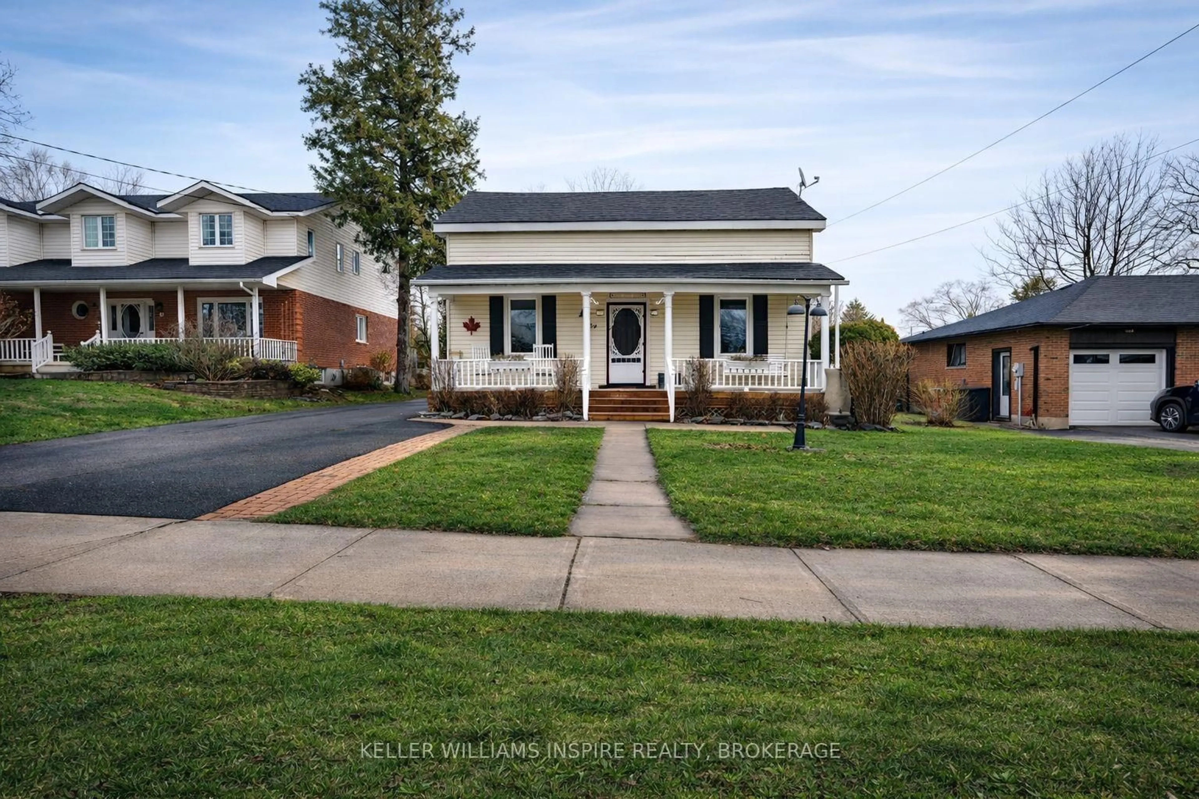 Home with brick exterior material, street for 39 Centre St, Brighton Ontario K0K 1H0