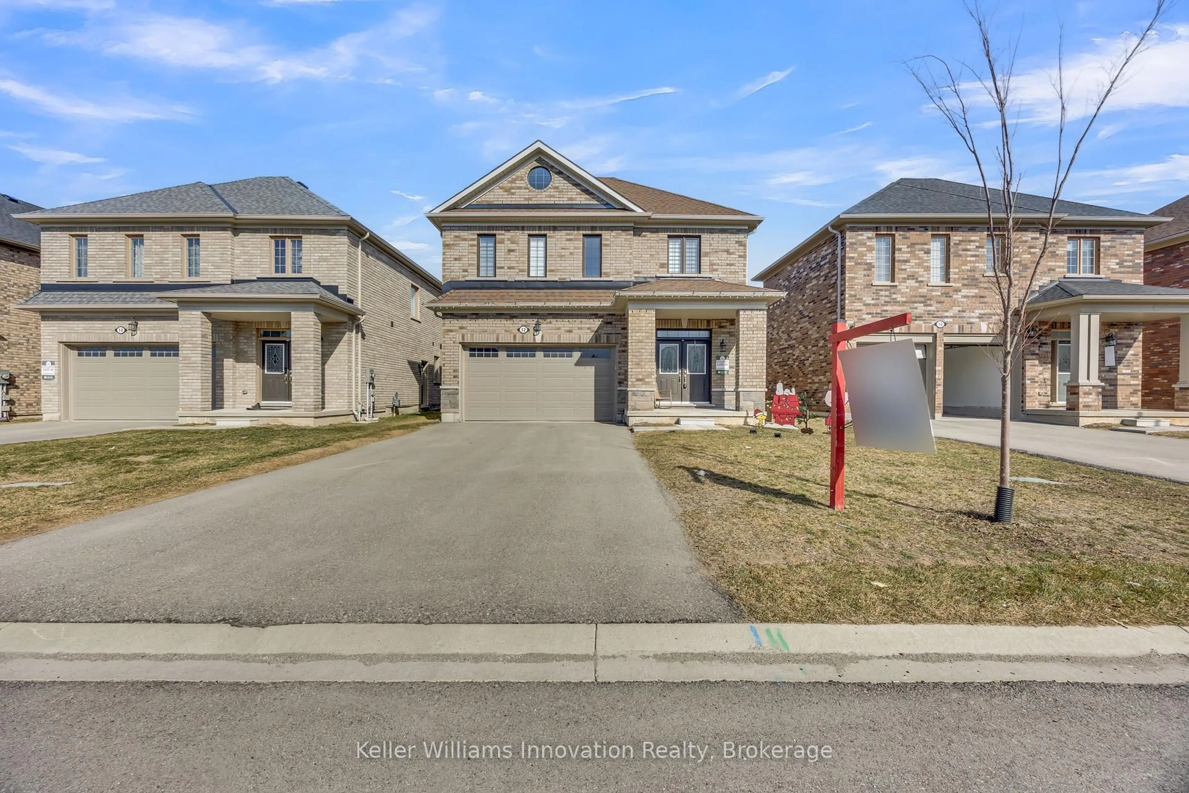 A pic from outside/outdoor area/front of a property/back of a property/a pic from drone, street for 12 Harwood St, Tillsonburg Ontario N4G 0J8