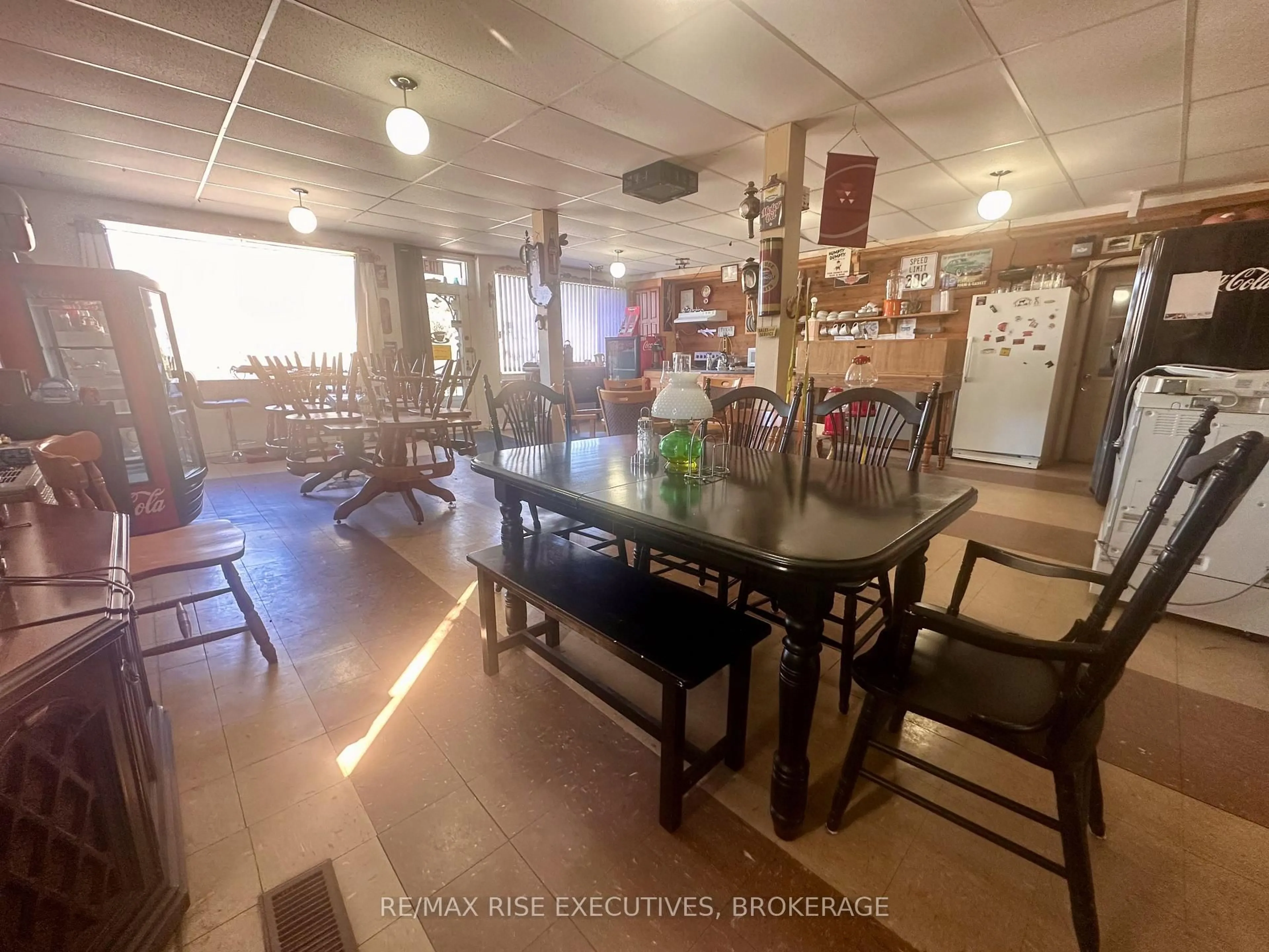 Dining room, unknown for 16 Westport Rd, Godfrey Ontario K0H 1T0