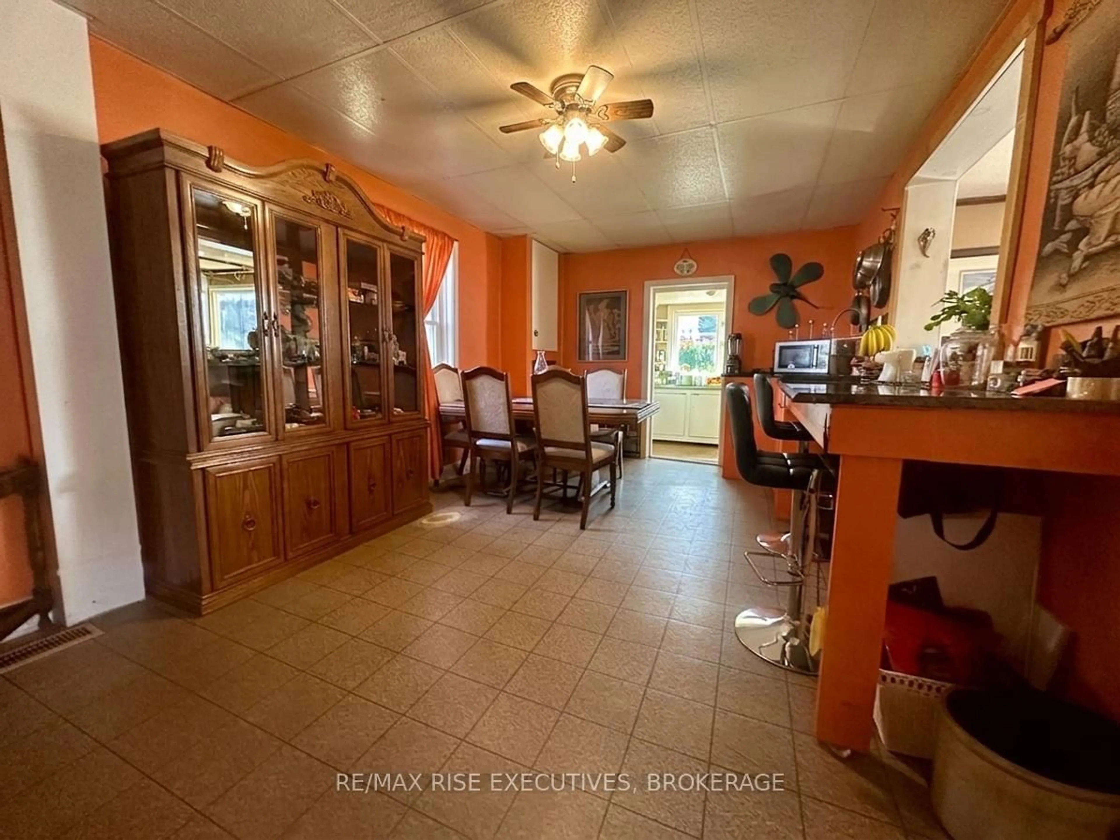 Unknown for 16 Westport Rd, Godfrey Ontario K0H 1T0