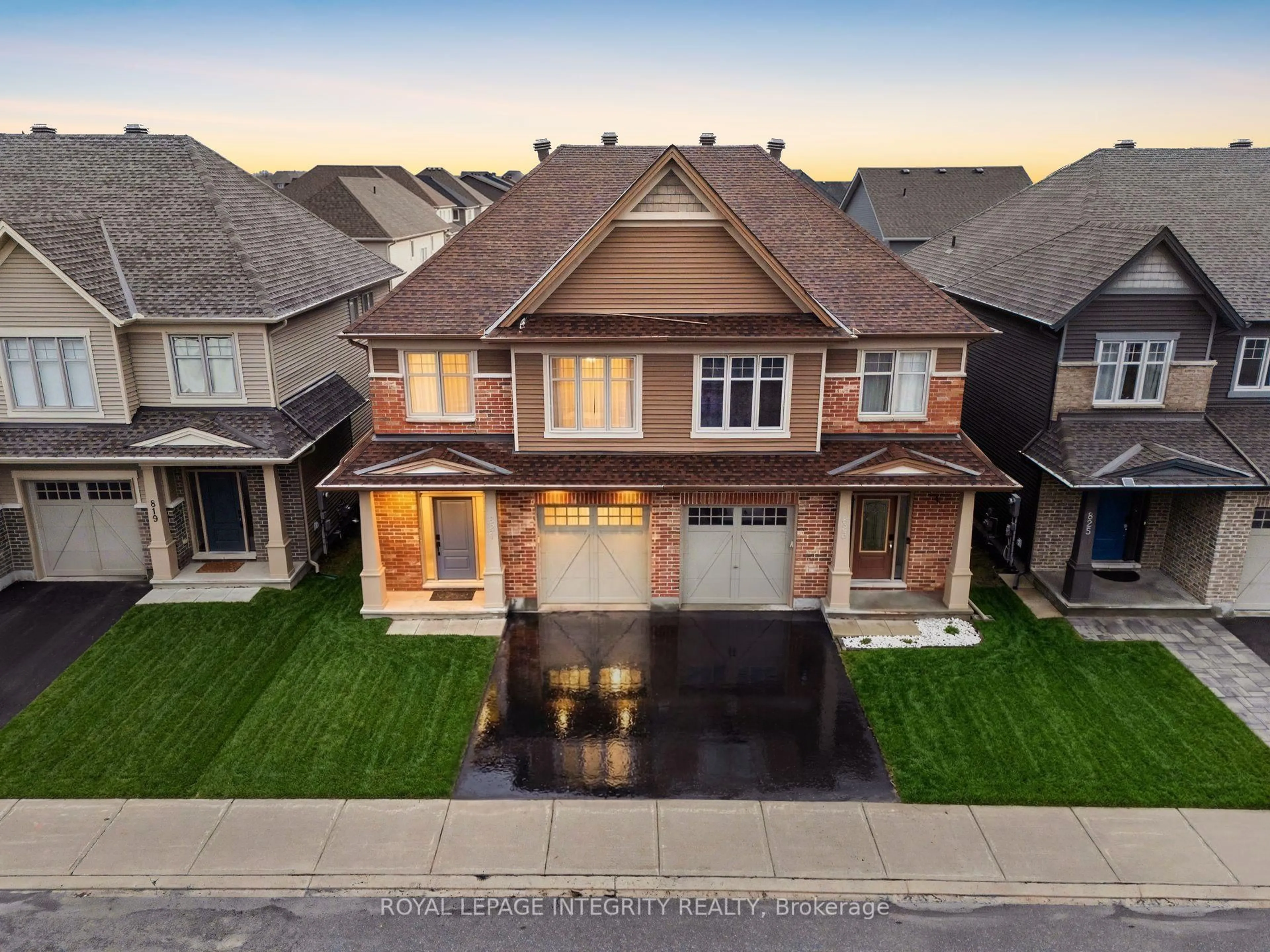 A pic from outside/outdoor area/front of a property/back of a property/a pic from drone, street for 821 Indica St, Ottawa Ontario K2S 2J8