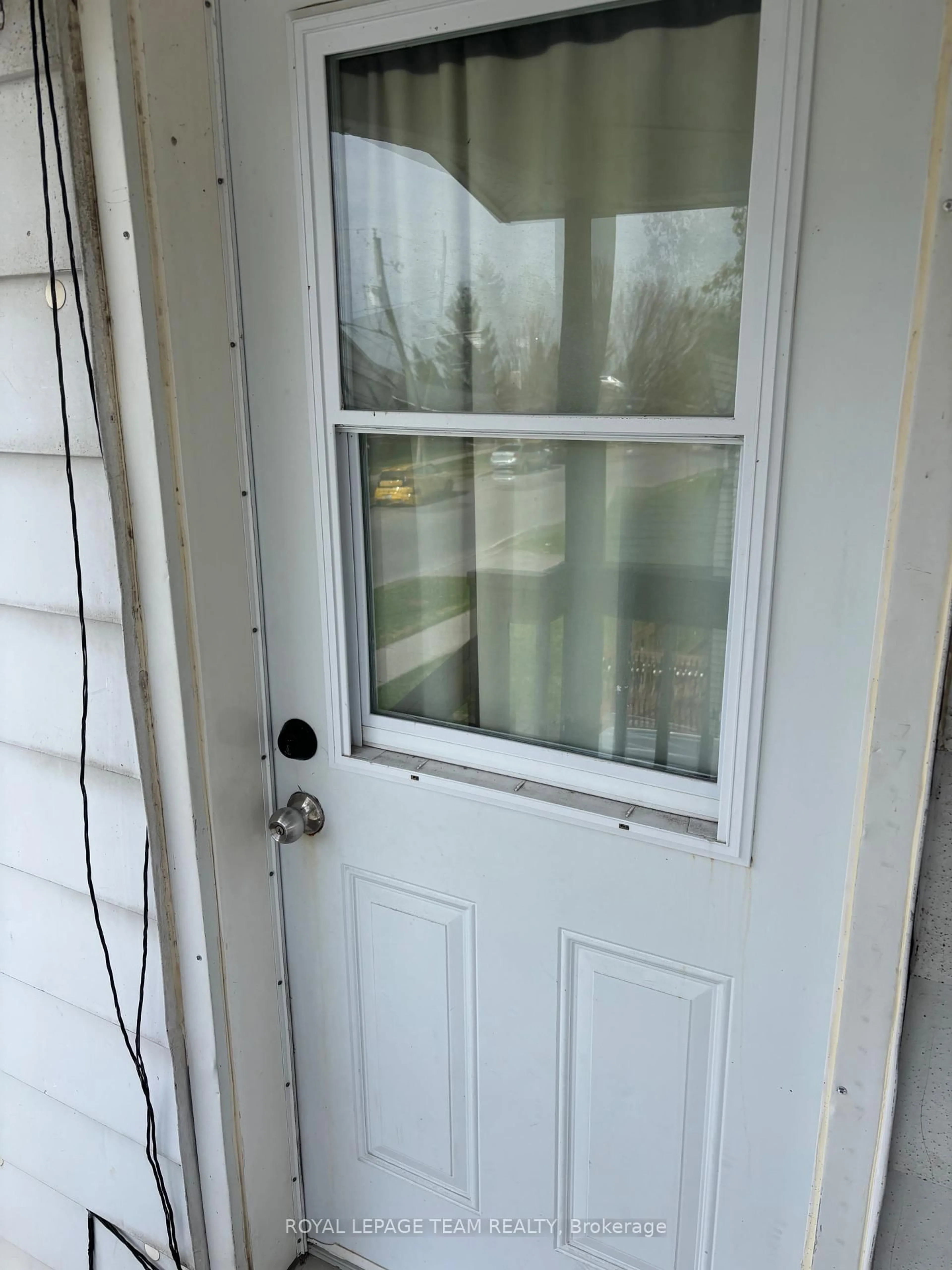 Unknown for 300 St Felix St, Cornwall Ontario K6H 5A6