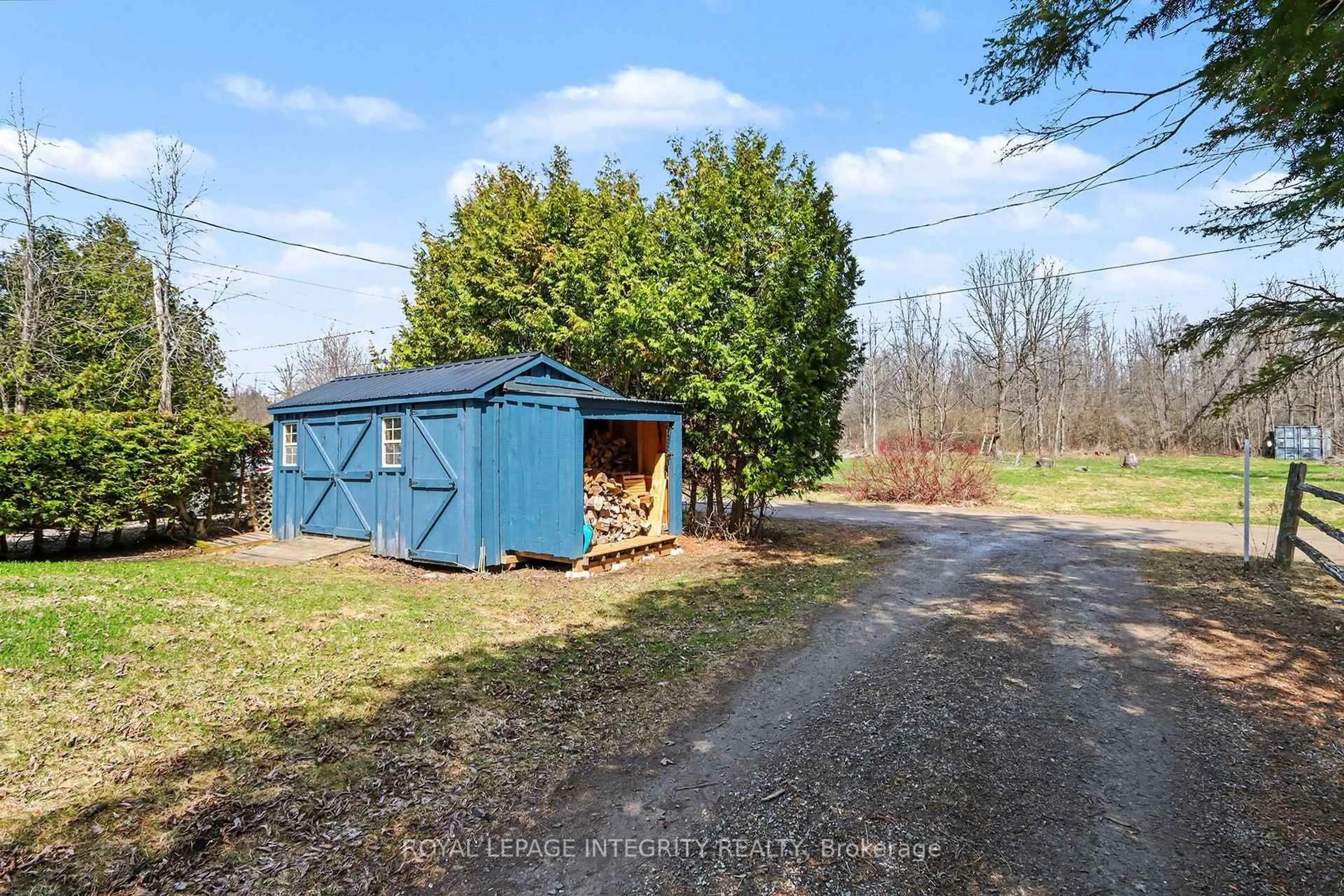 Shed for 109 Rideau St, Perth Ontario K7H 3C7